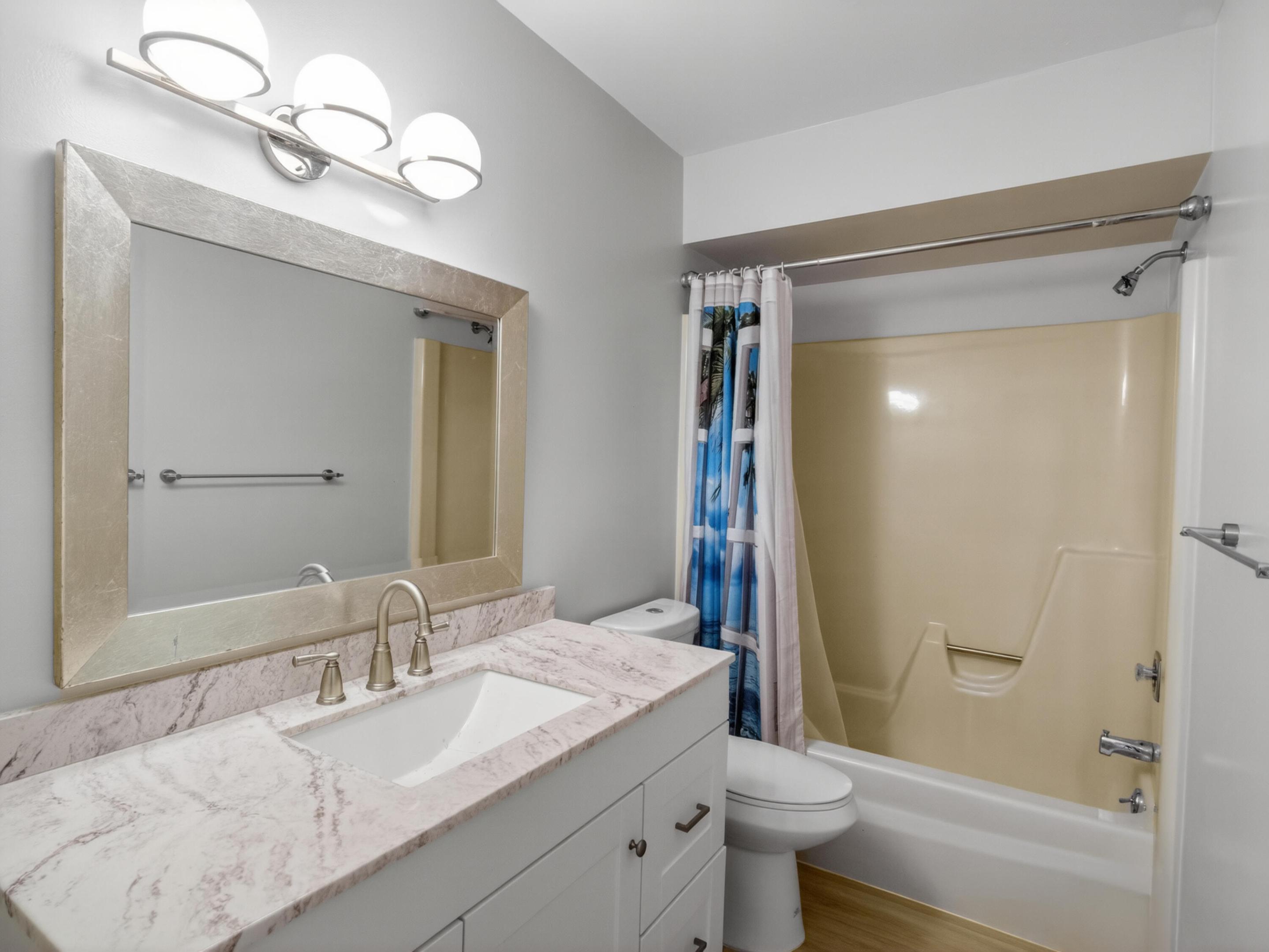 1225 NW 21st Street 2407