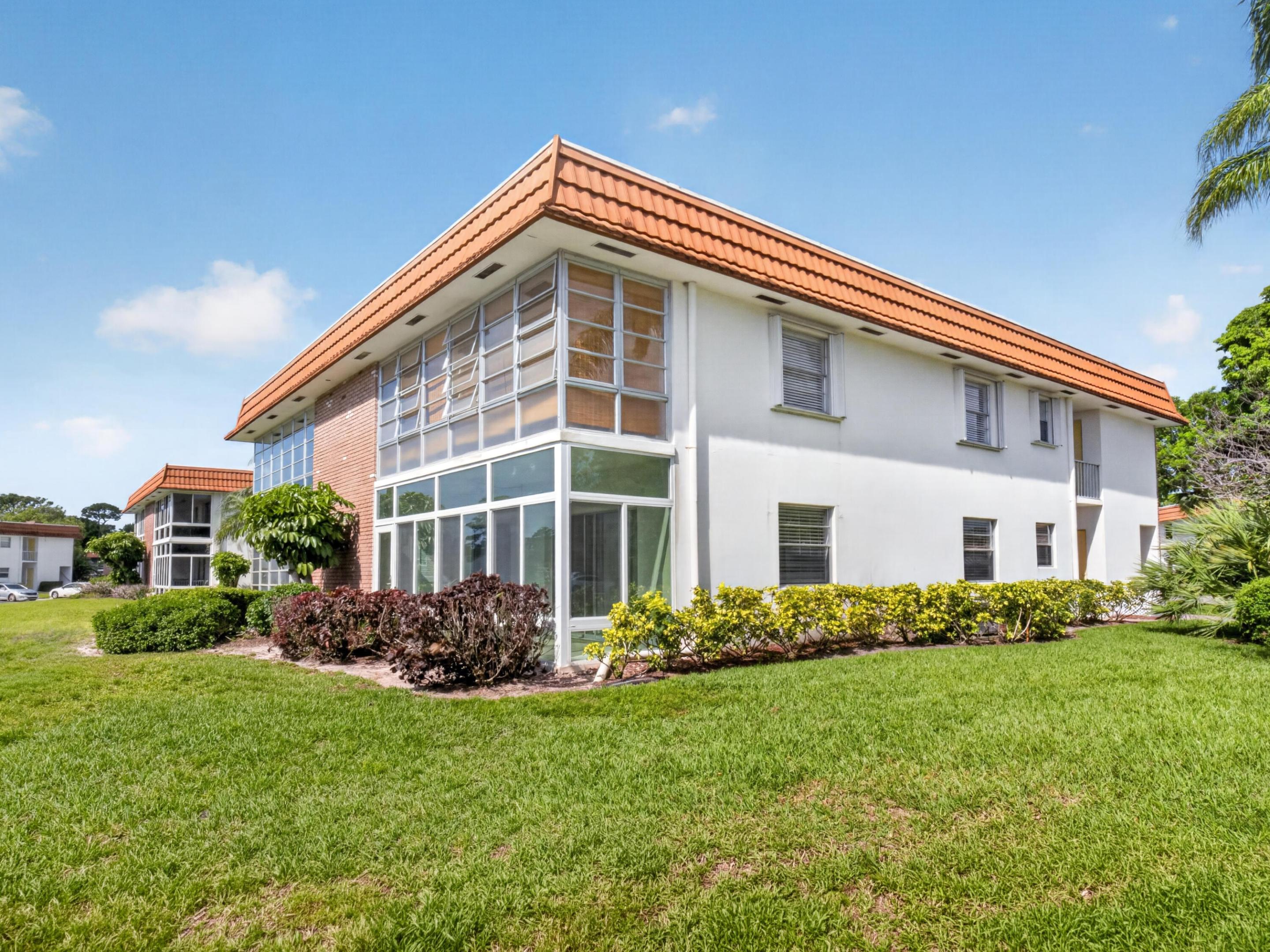 1225 NW 21st Street 2407