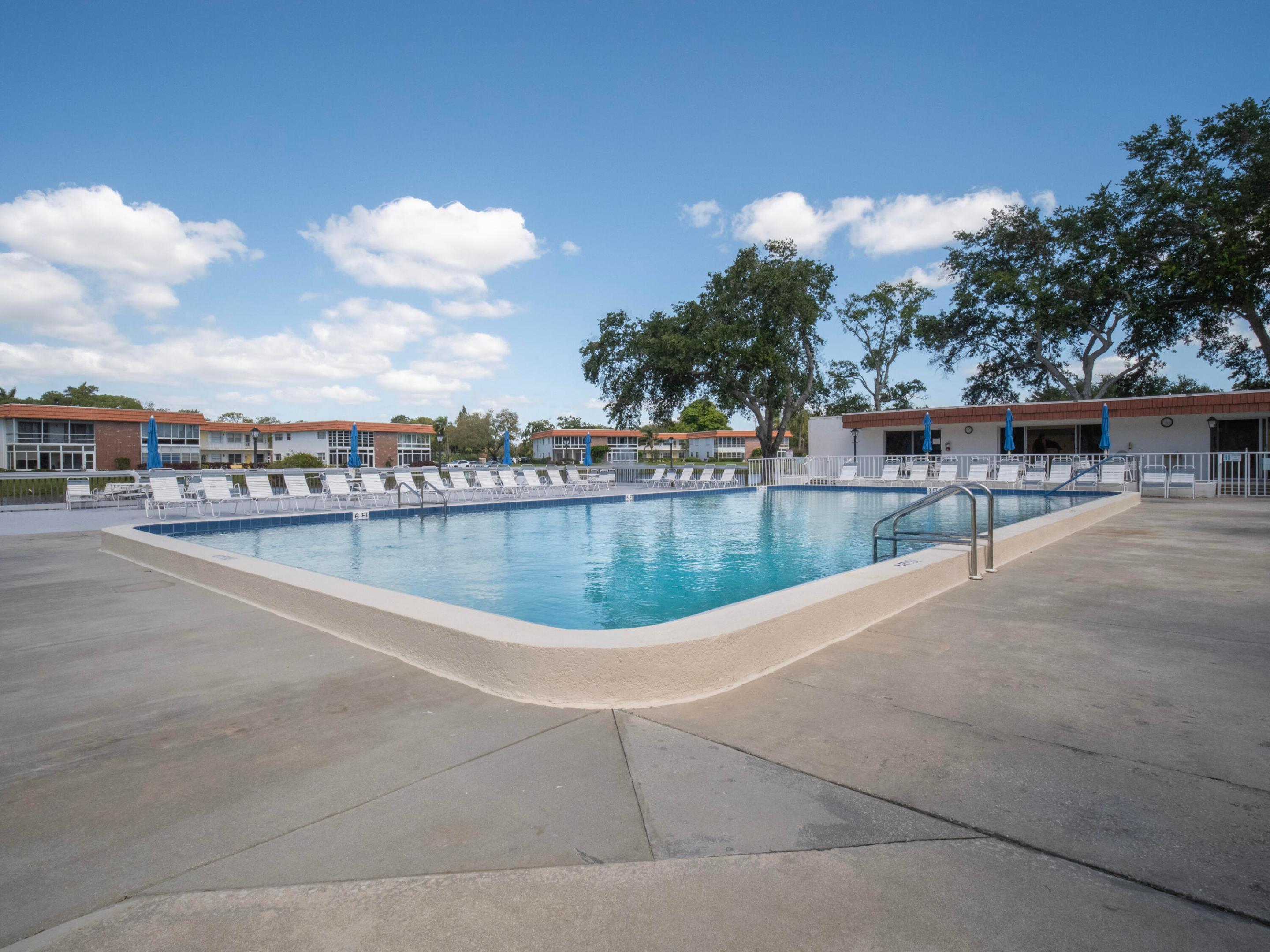 1225 NW 21st Street 2407