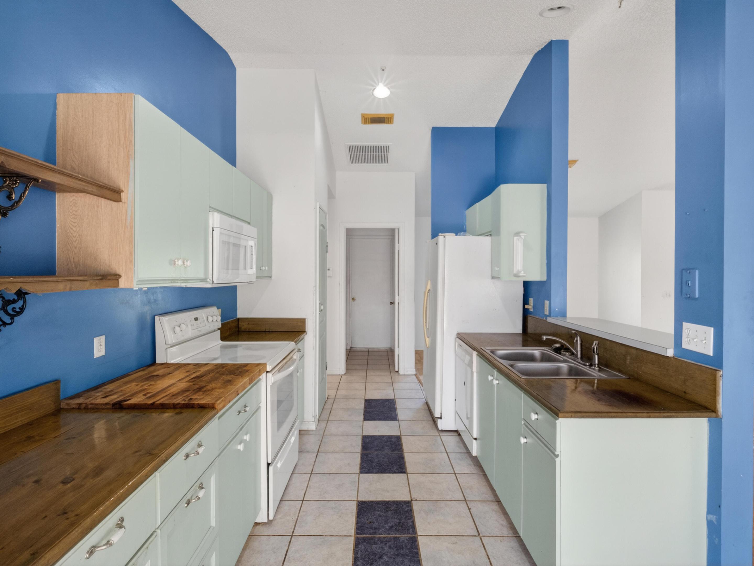 1094 SW Cairo Avenue, Port St. Lucie