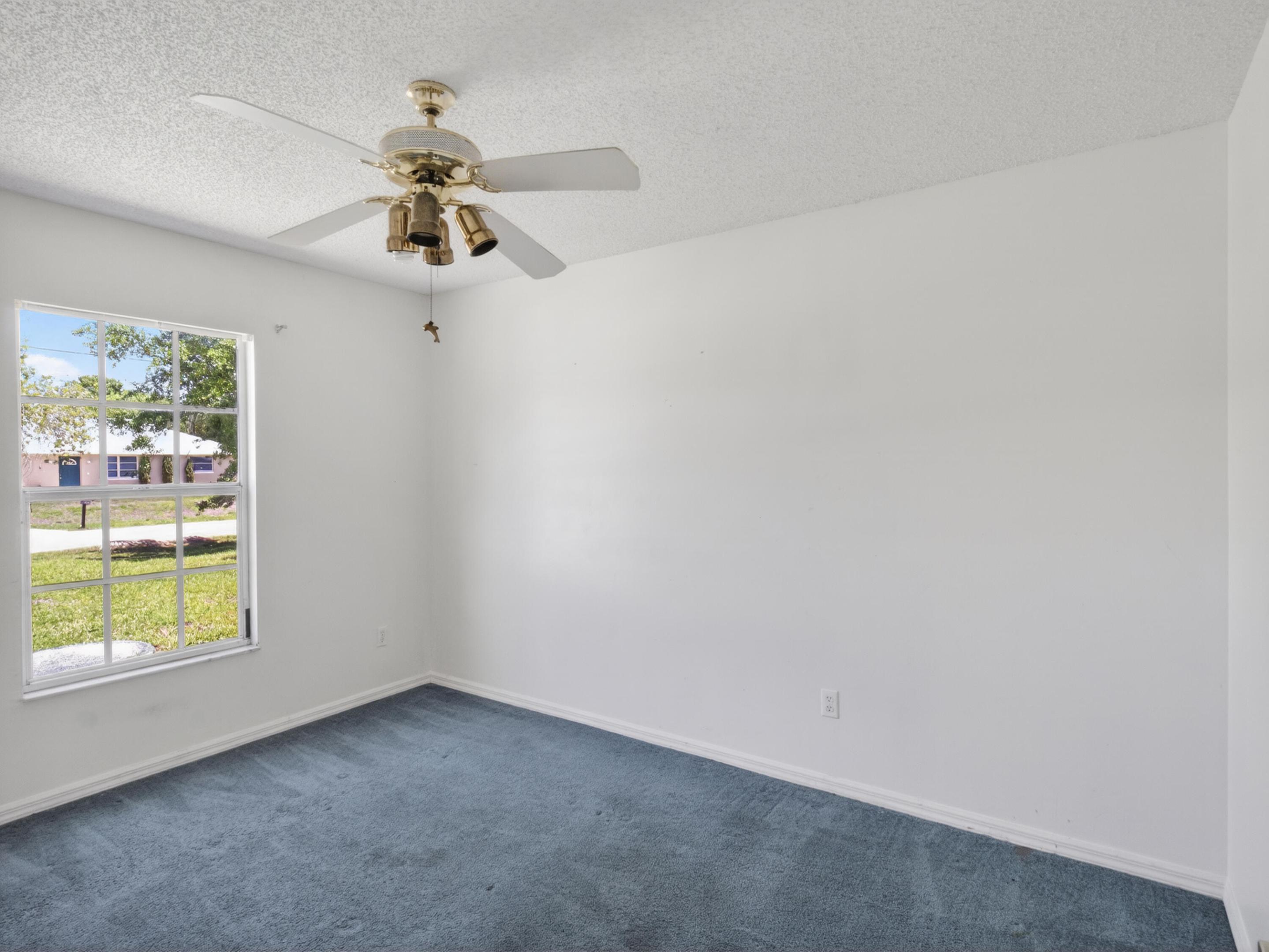 1094 SW Cairo Avenue, Port St. Lucie