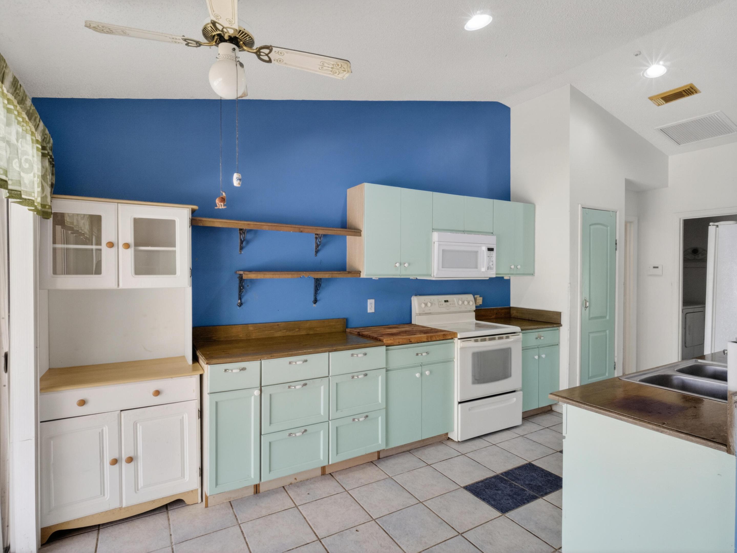 1094 SW Cairo Avenue, Port St. Lucie