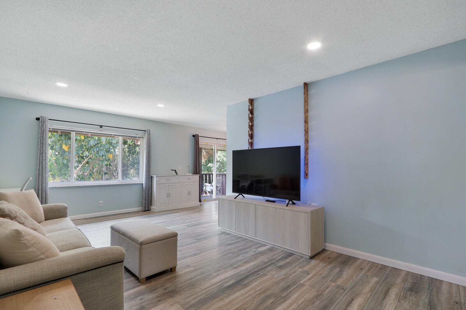 312 Southwind Drive 208