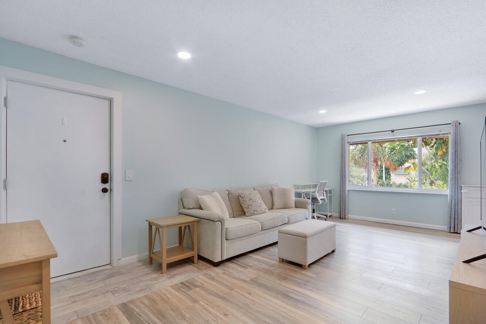 312 Southwind Drive 208