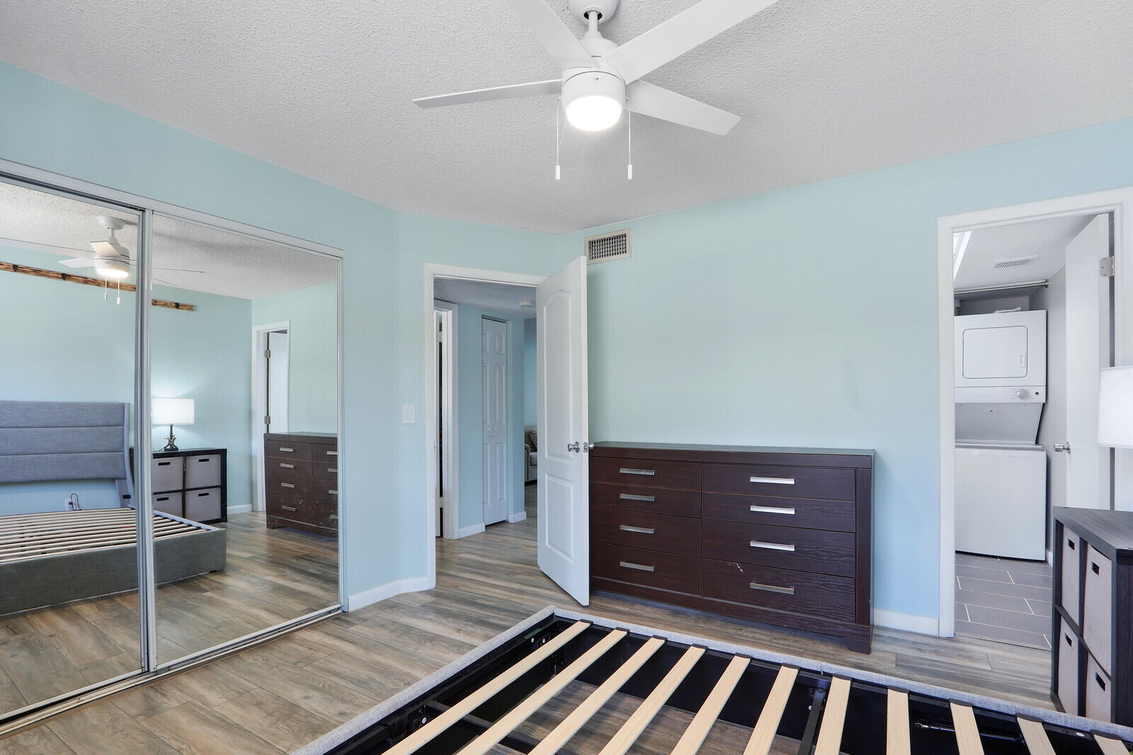 312 Southwind Drive 208