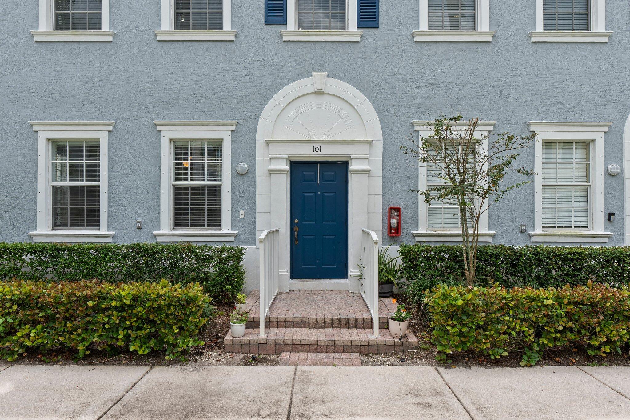 115 Pond Apple Lane 101