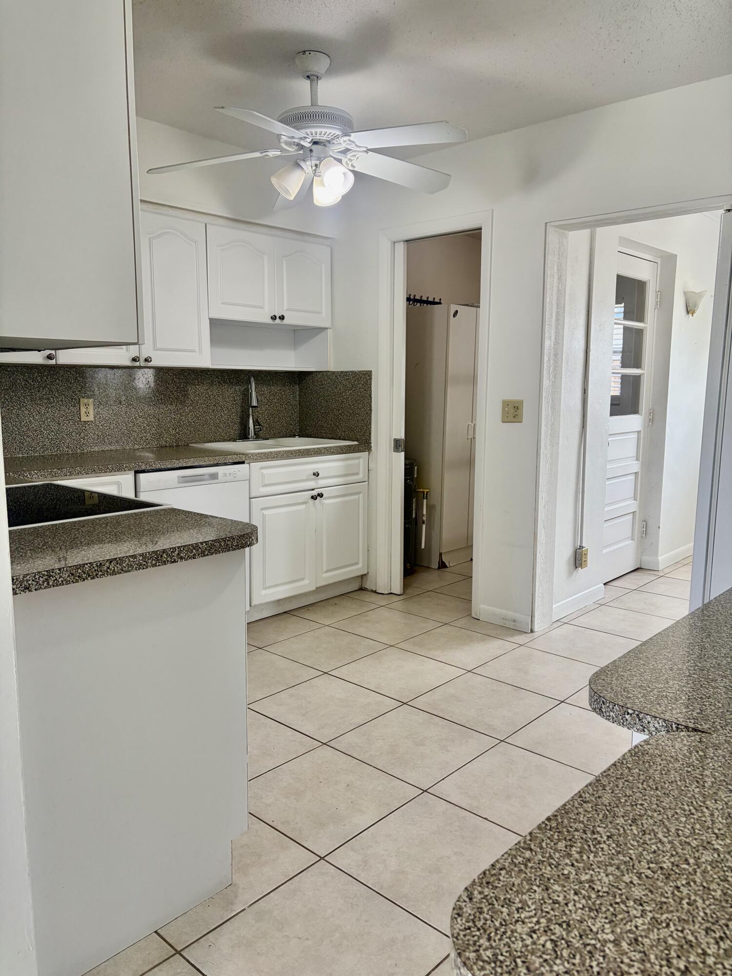 908 Anglers Way