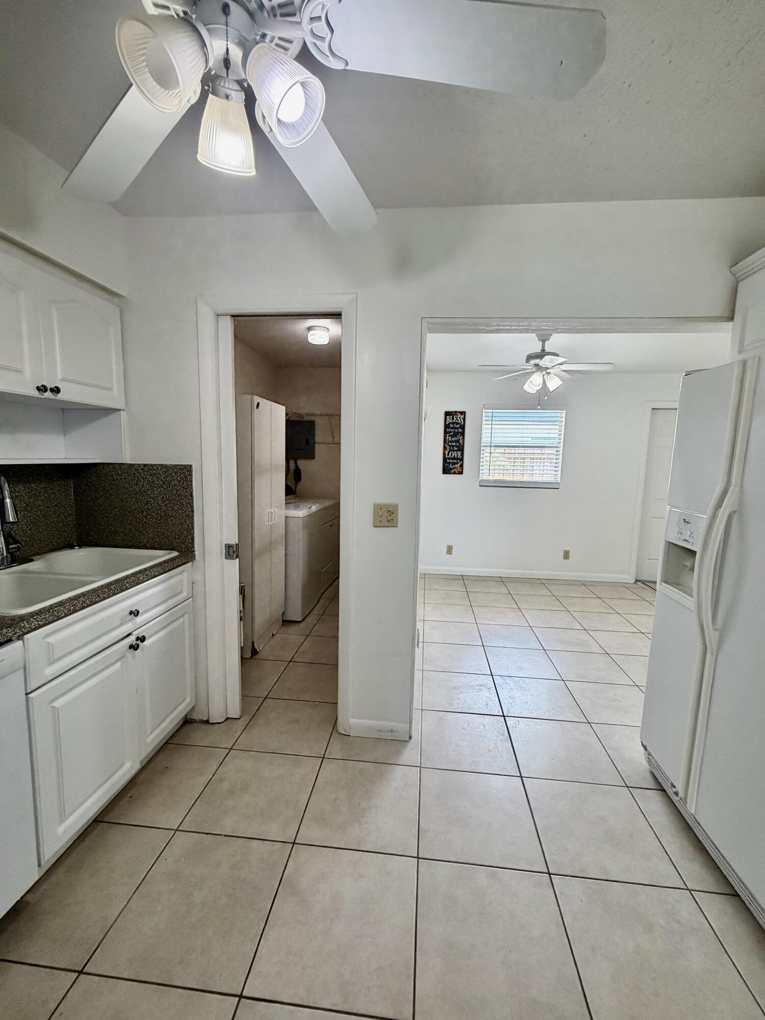 908 Anglers Way