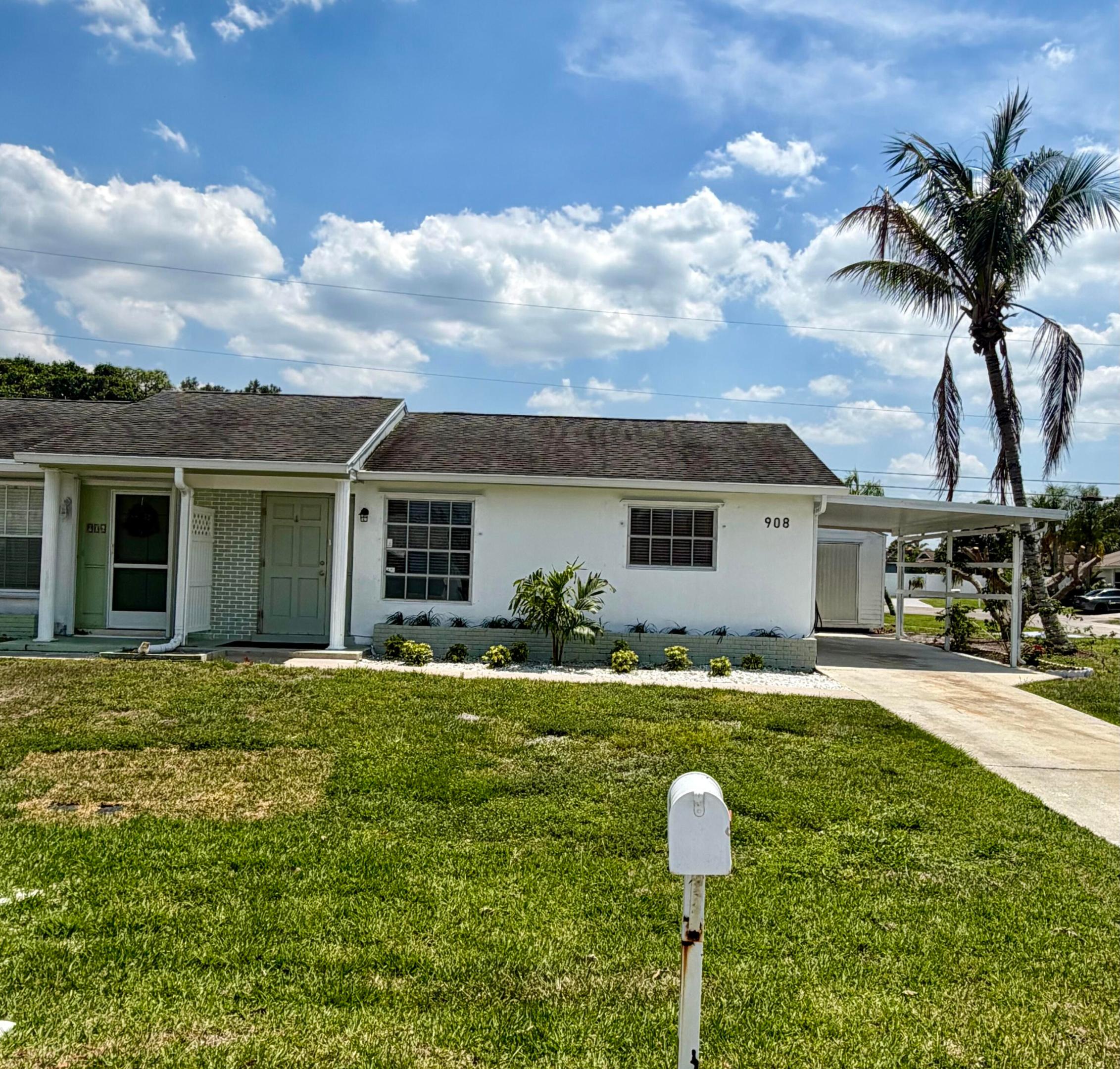 908 Anglers Way