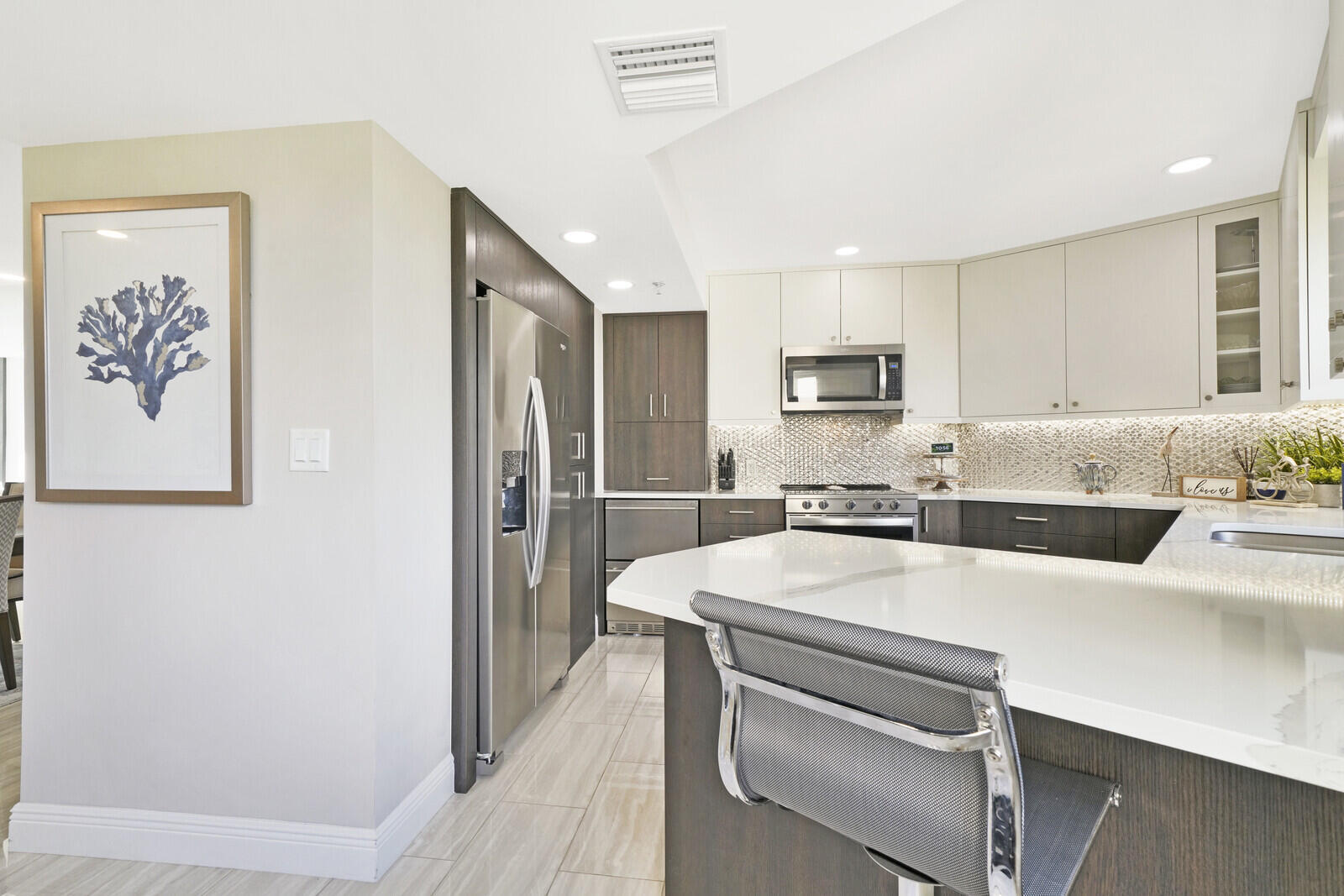19800 Sandpointe Bay Drive 512