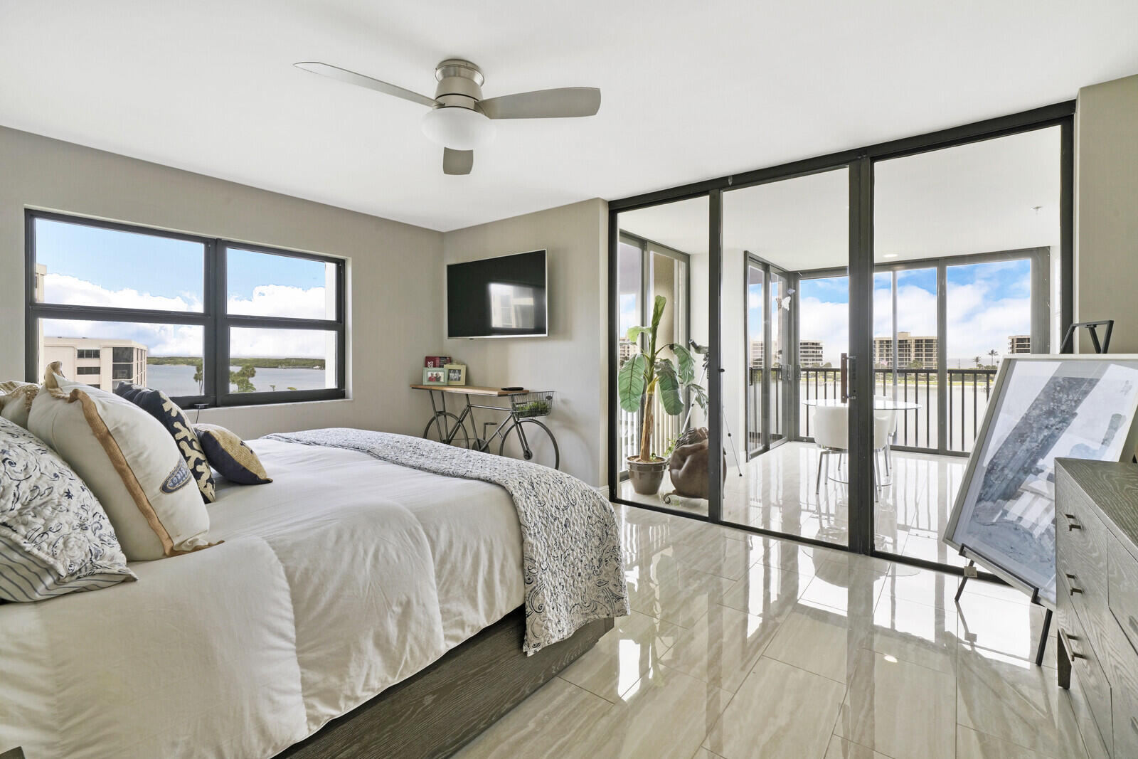 19800 Sandpointe Bay Drive 512