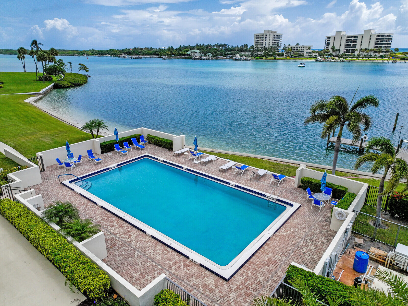 19800 Sandpointe Bay Drive 512