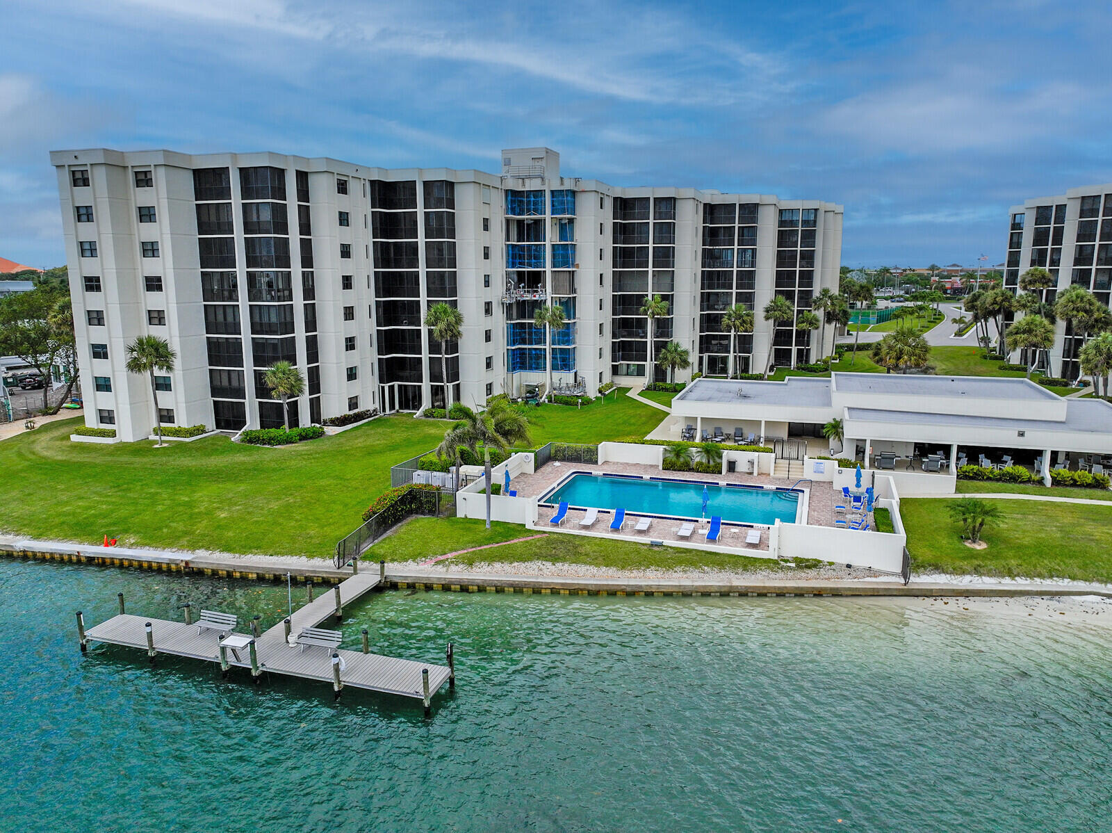 19800 Sandpointe Bay Drive 512