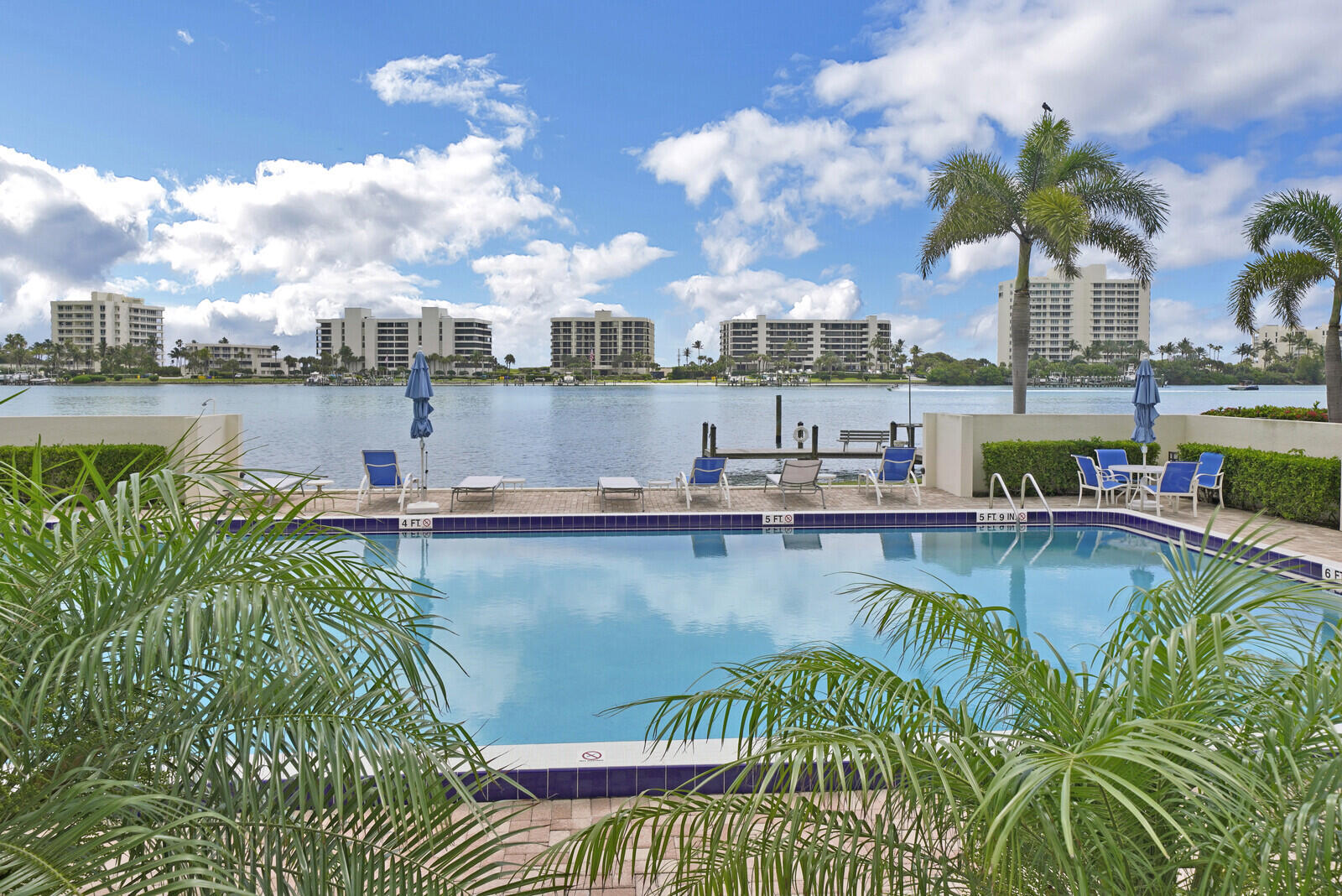 19800 Sandpointe Bay Drive 512