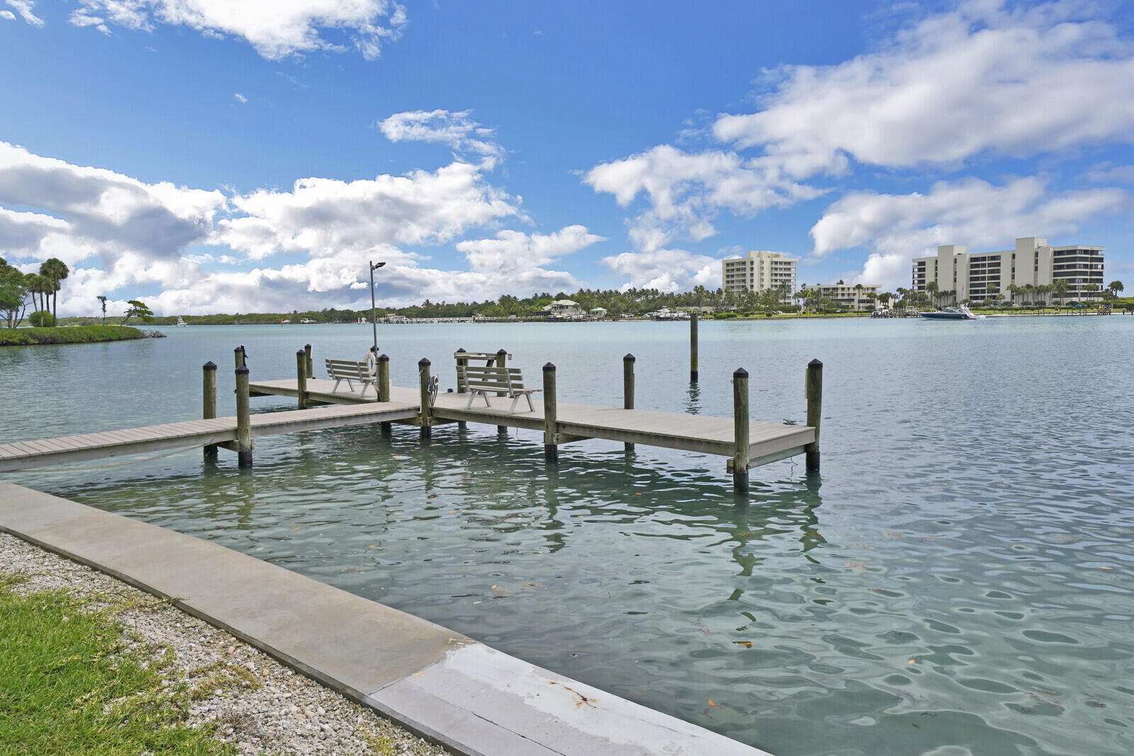 19800 Sandpointe Bay Drive 512