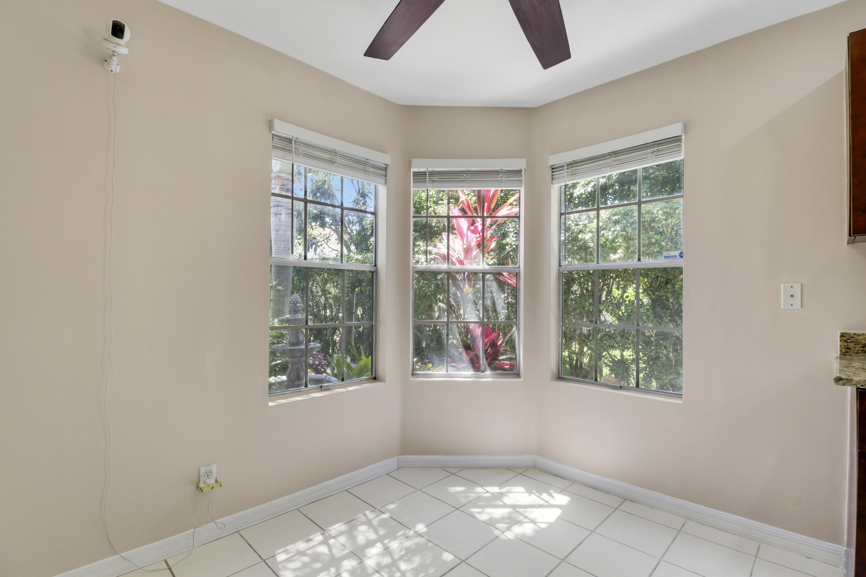 1437 Dandelion Lane