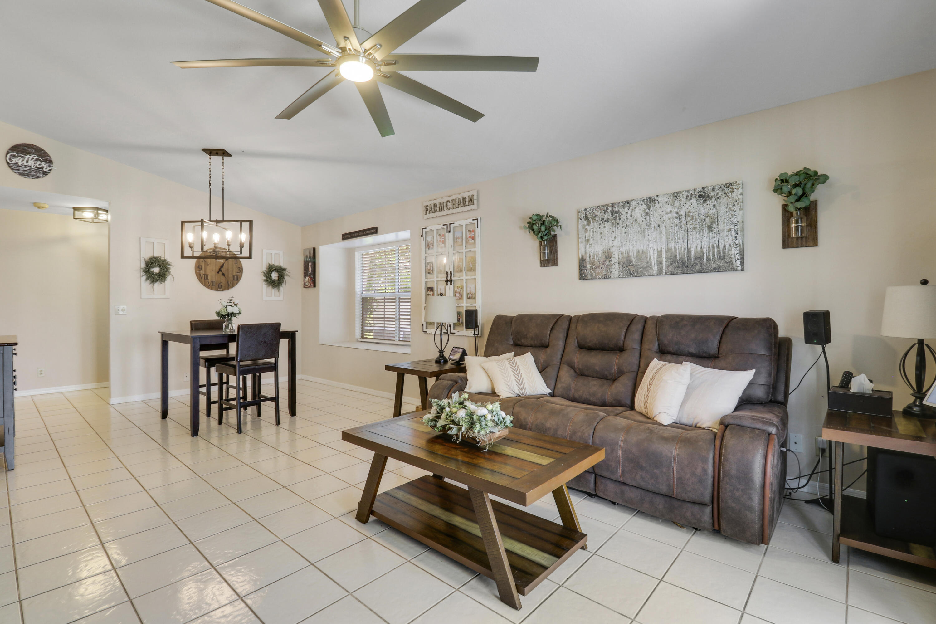 1437 Dandelion Lane