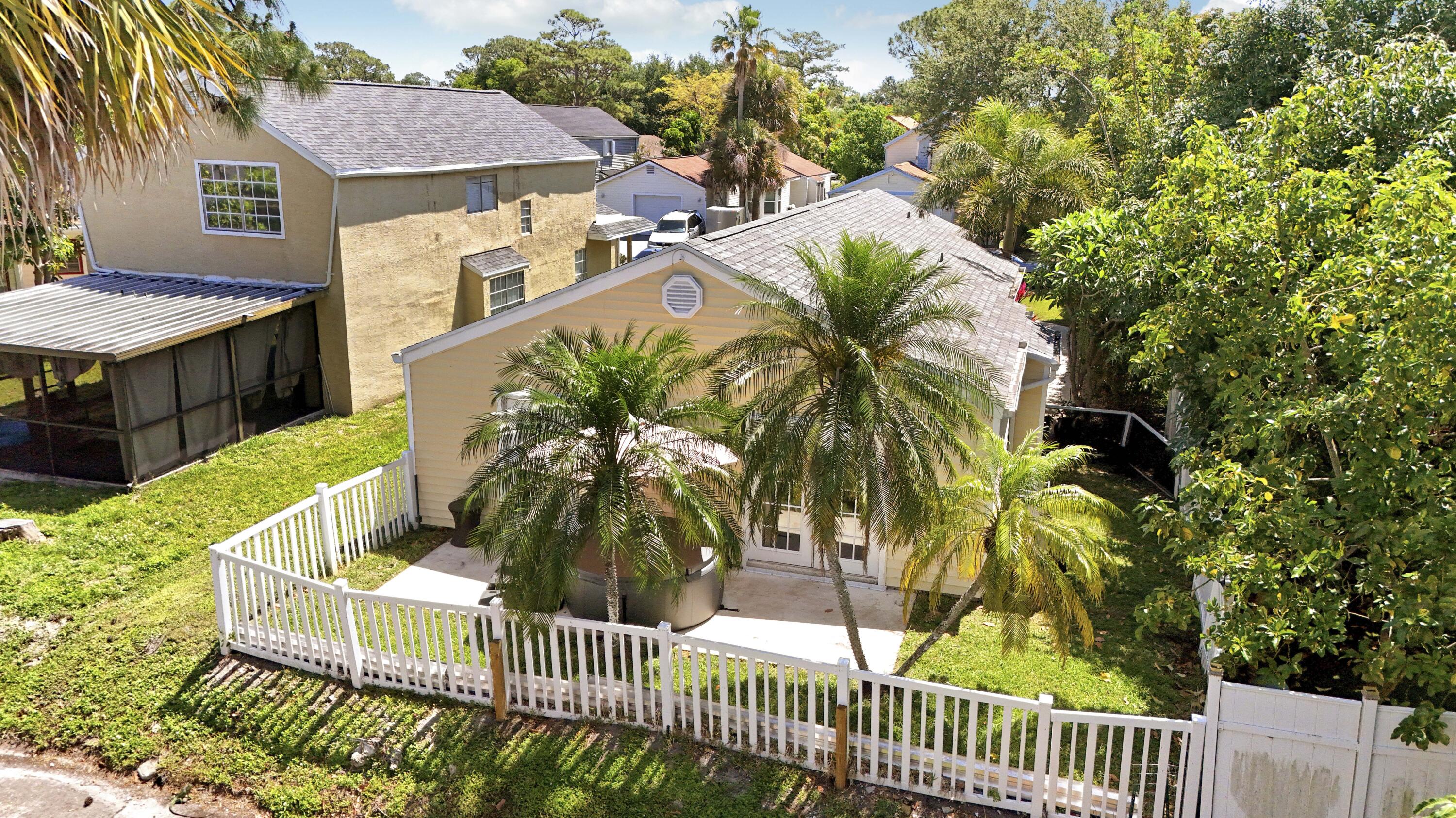 1437 Dandelion Lane