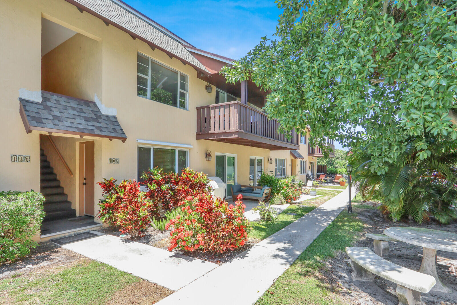 312 Southwind Drive 207