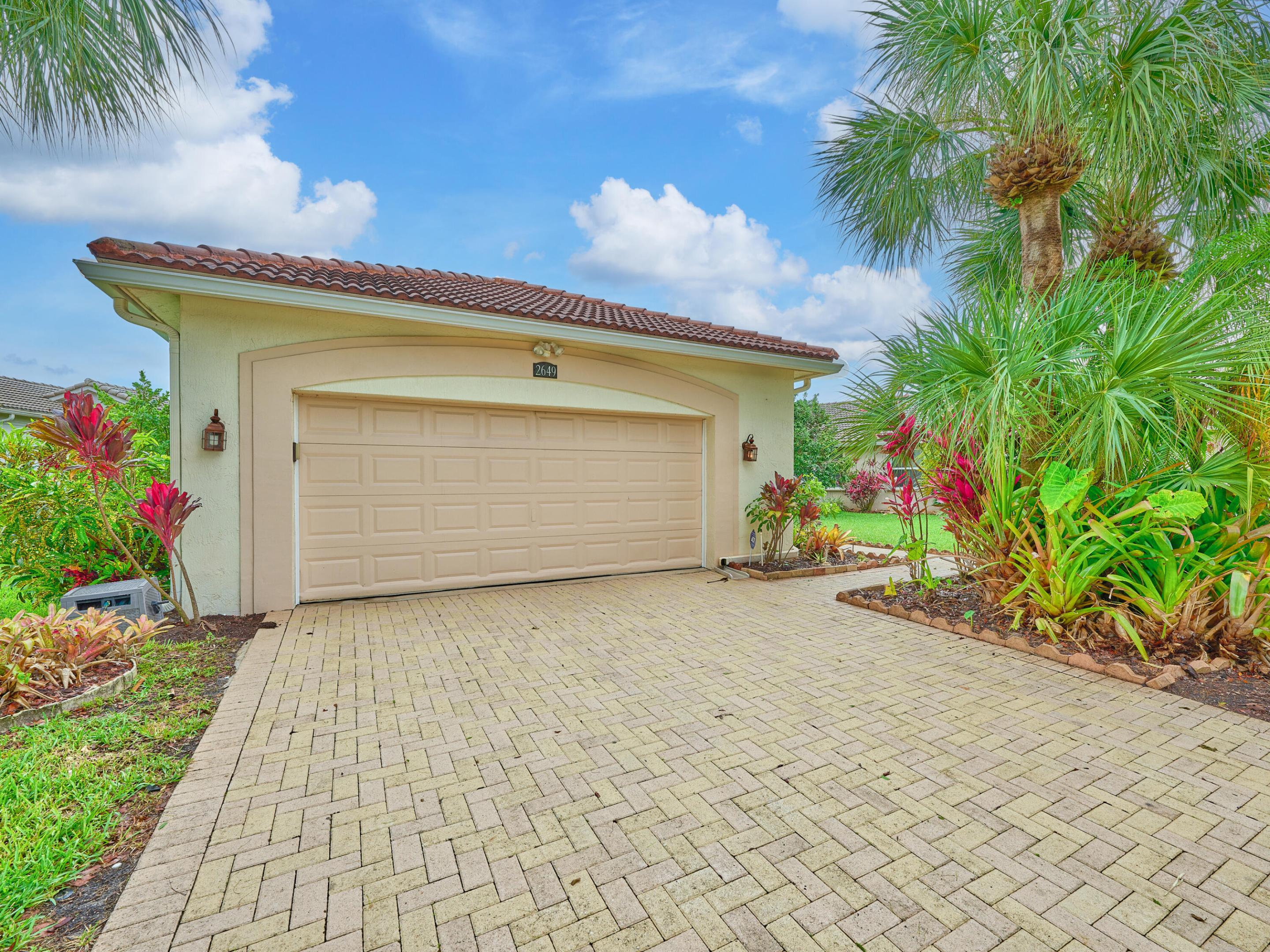 2649 Clipper Circle