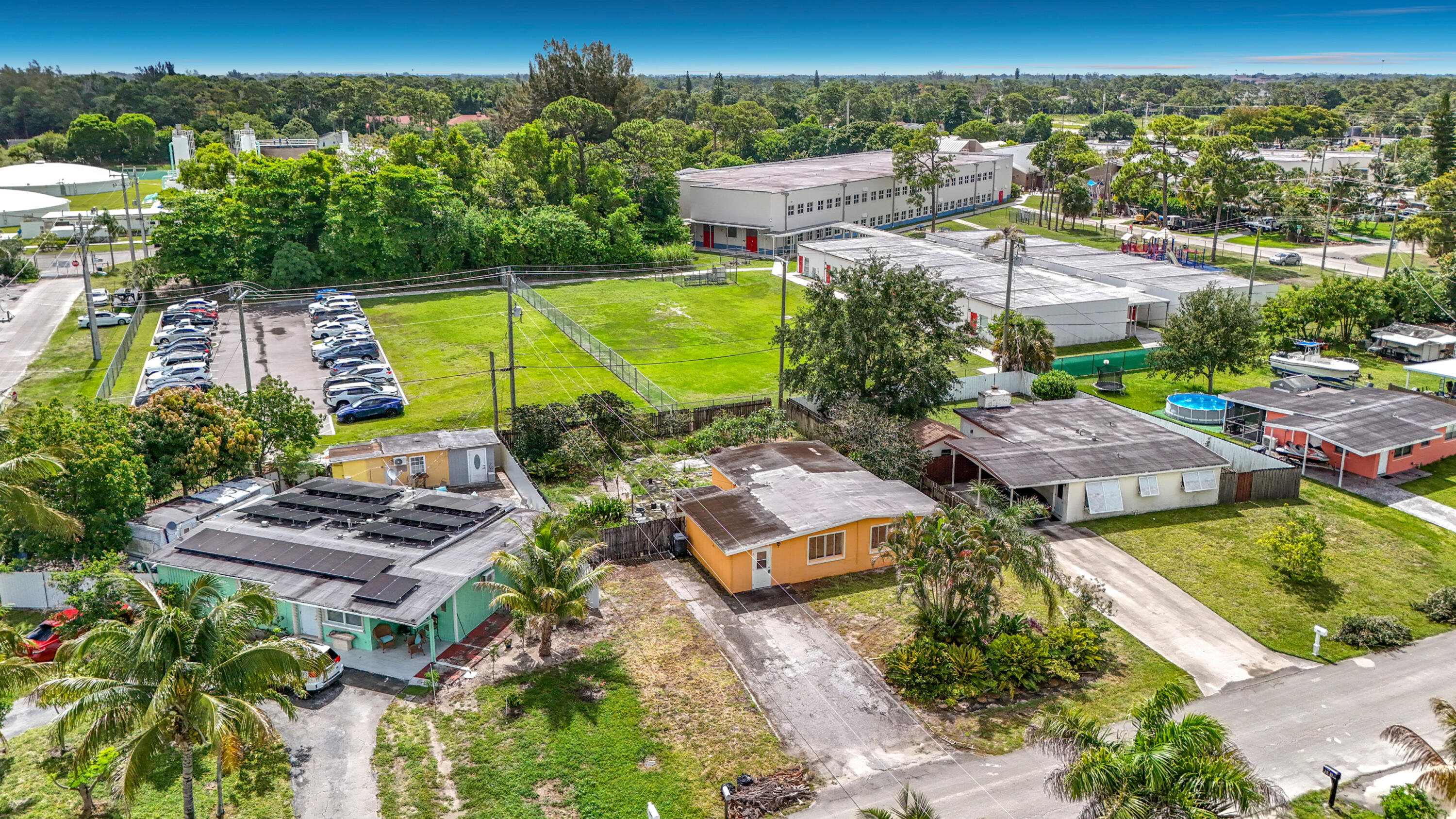 2066 Tarragon Road