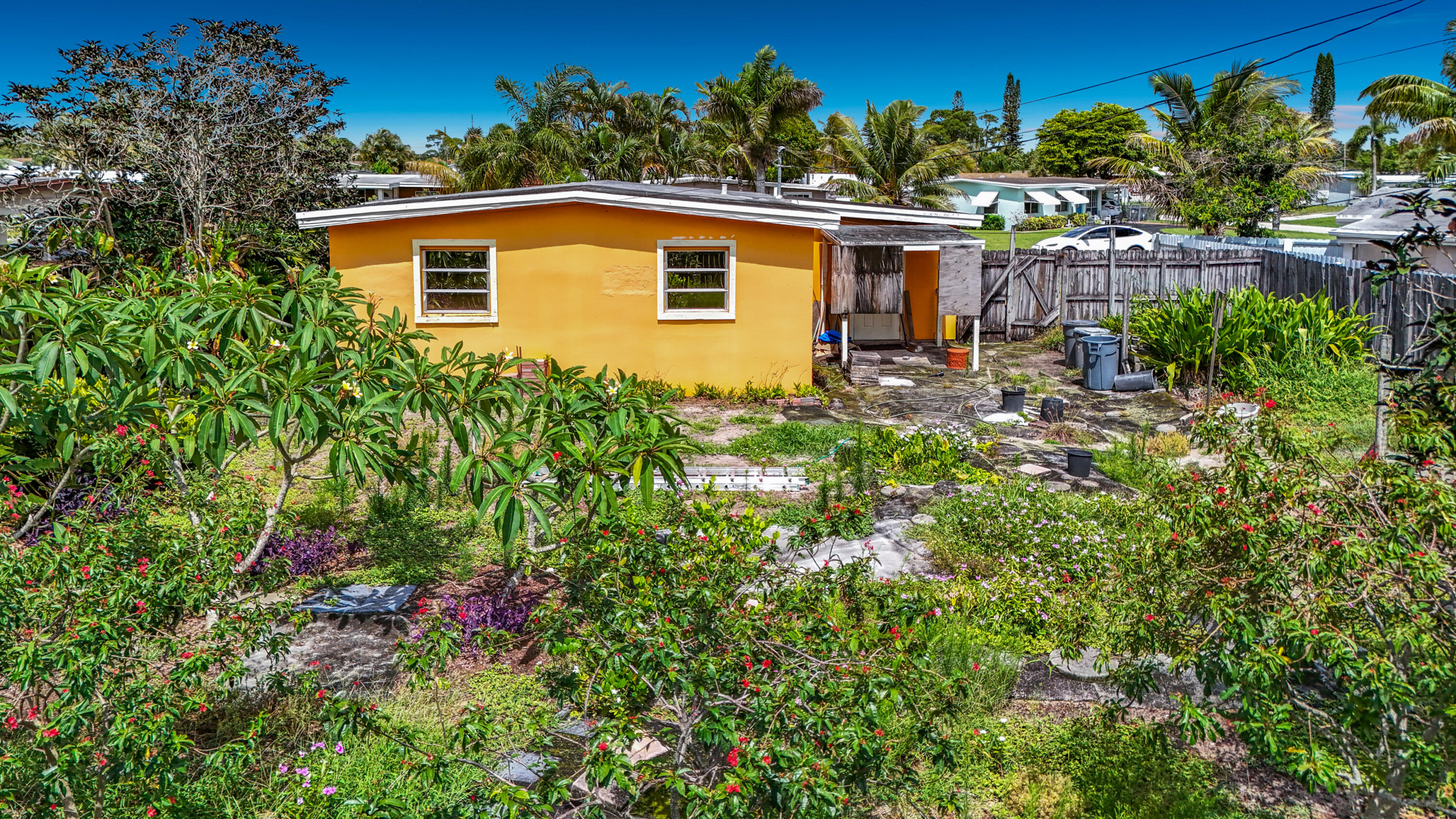 2066 Tarragon Road