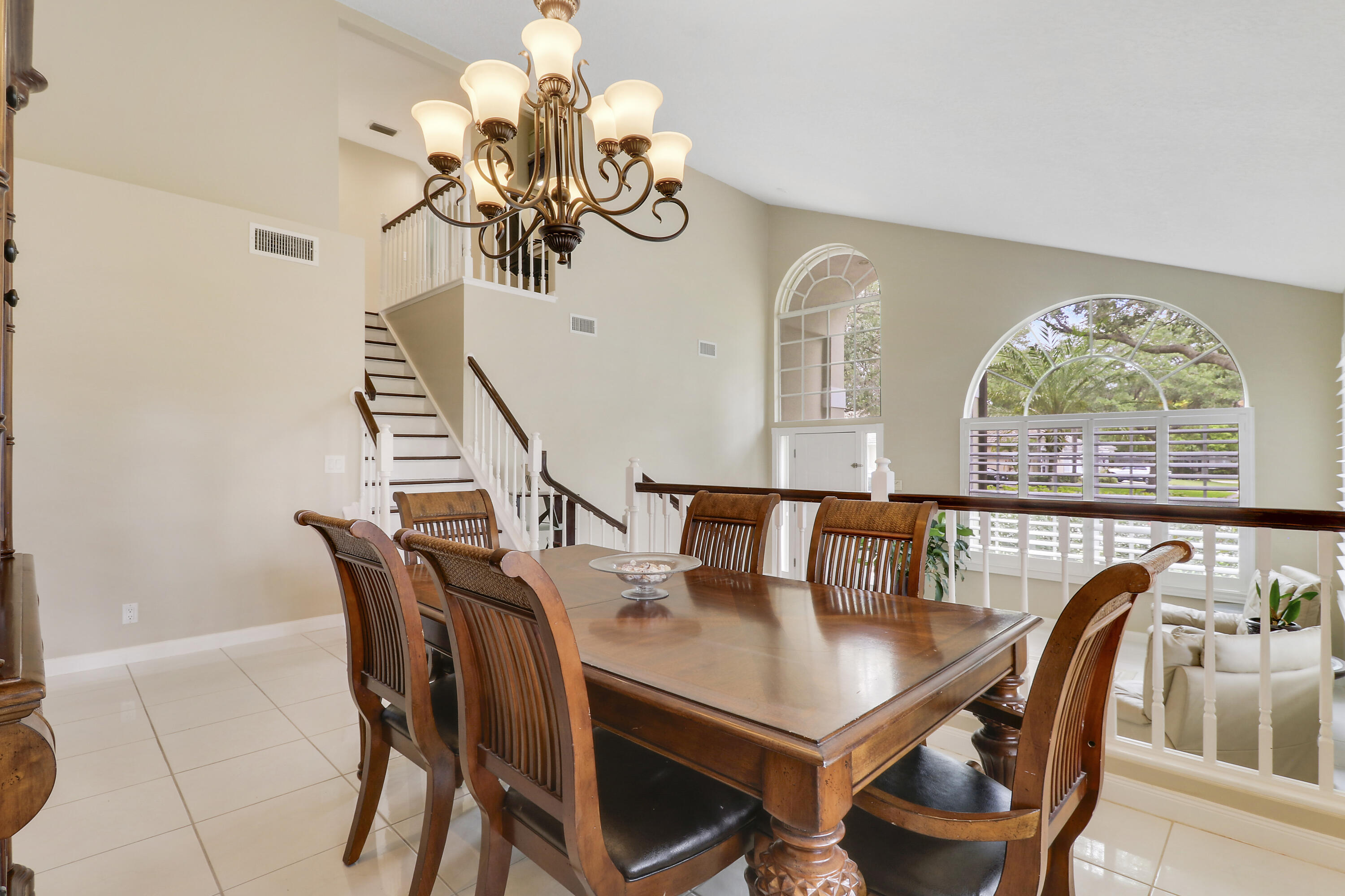 227 Skylark Point