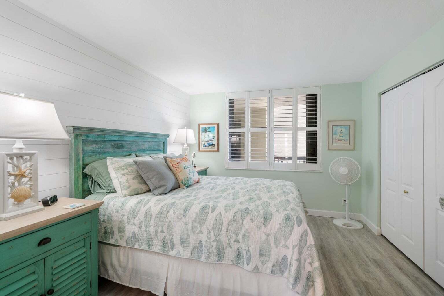 9550 S Ocean Drive 4
