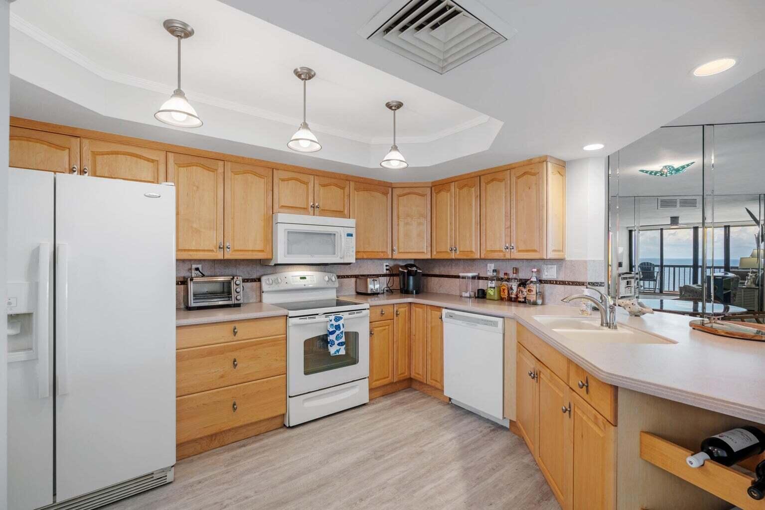9550 S Ocean Drive 4