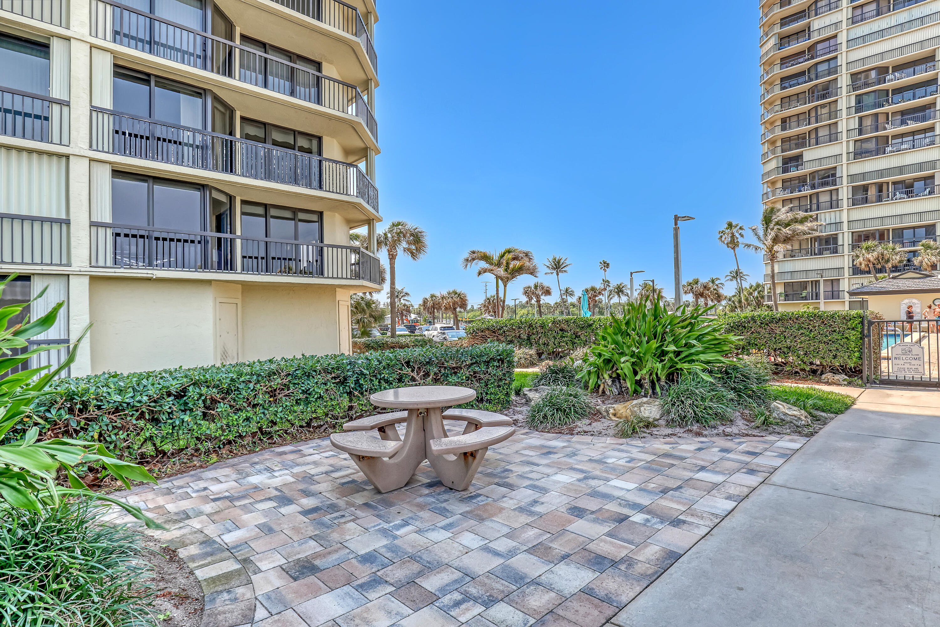 9550 S Ocean Drive 4