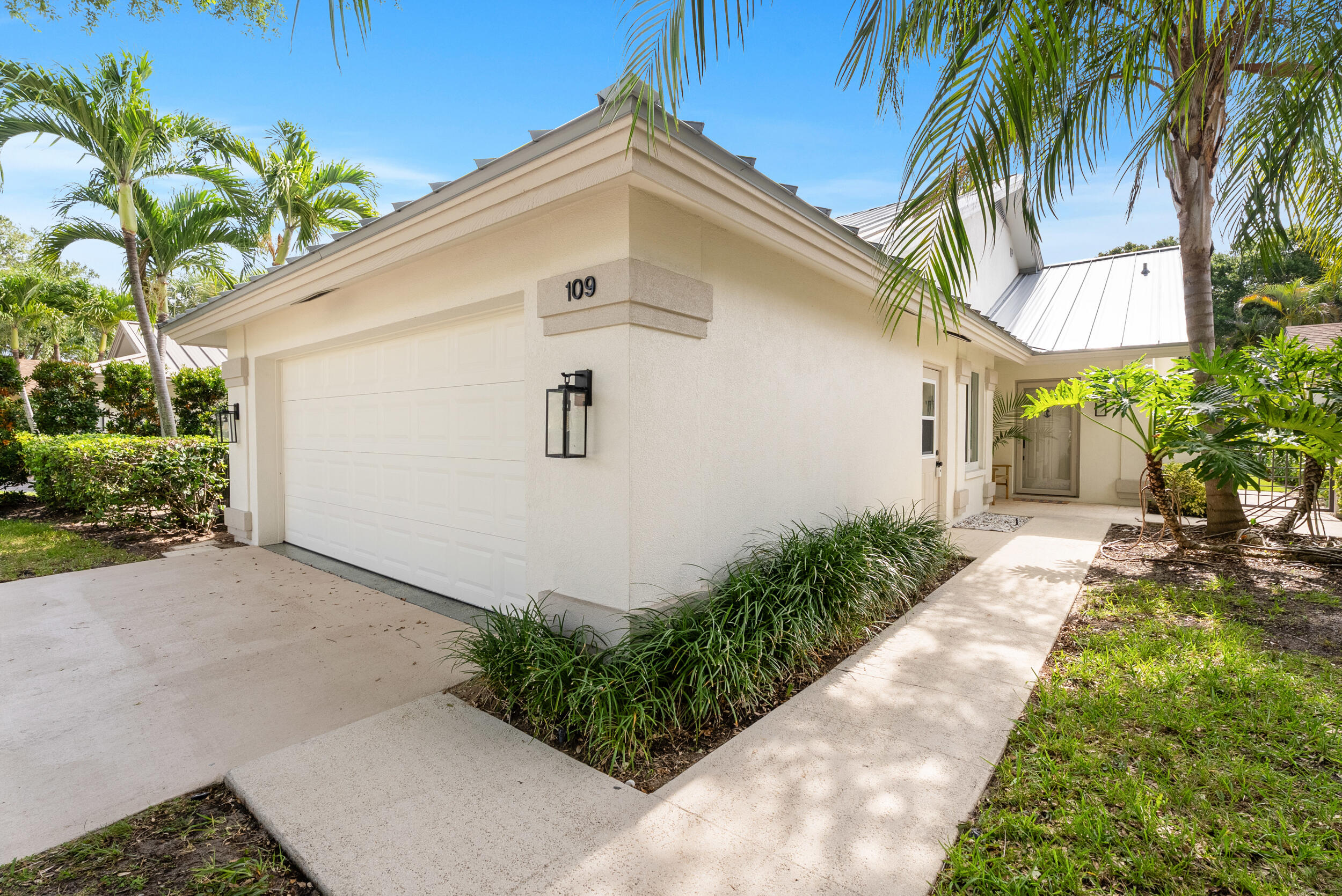 109 Harbourside Circle