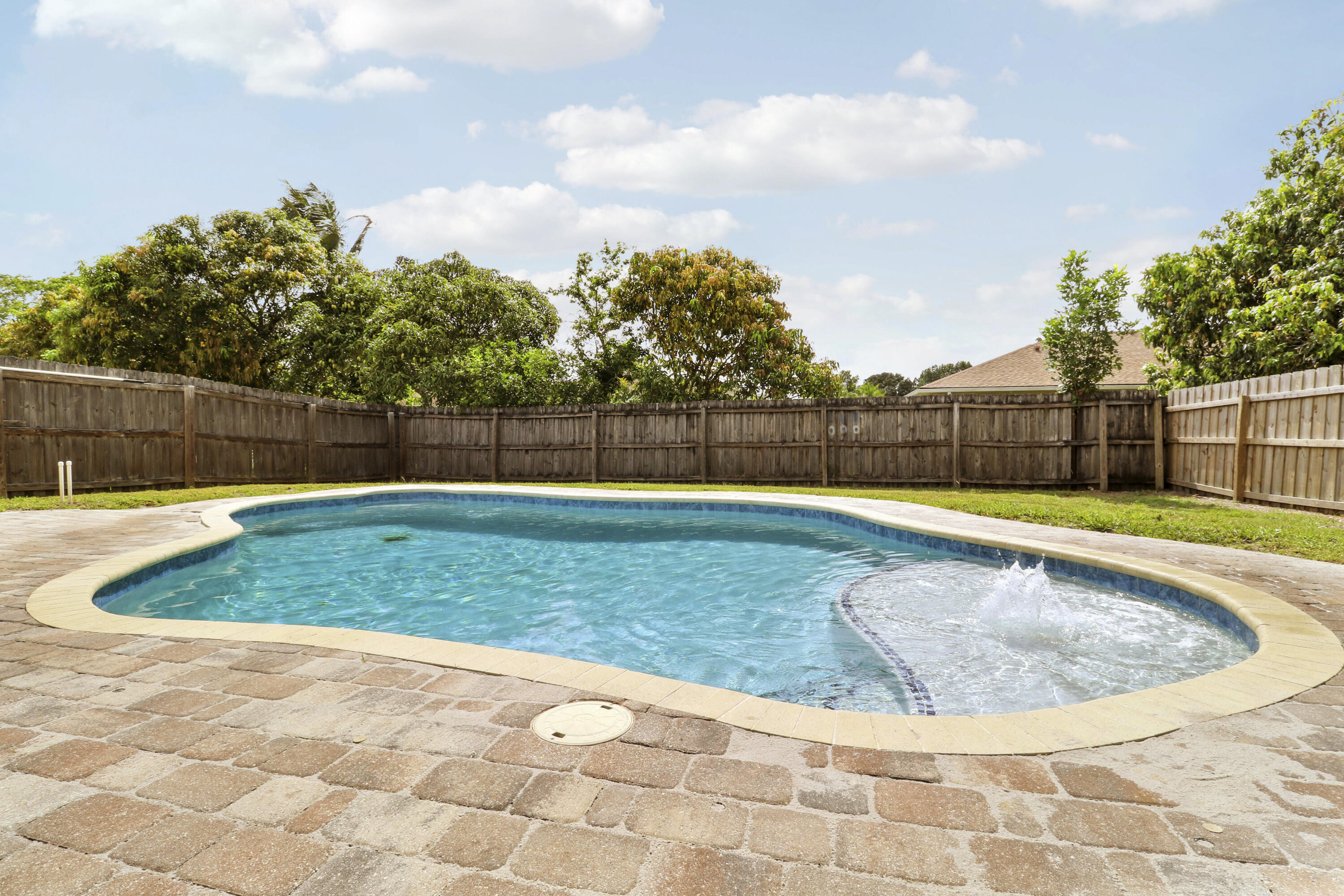 98 Pintail Court