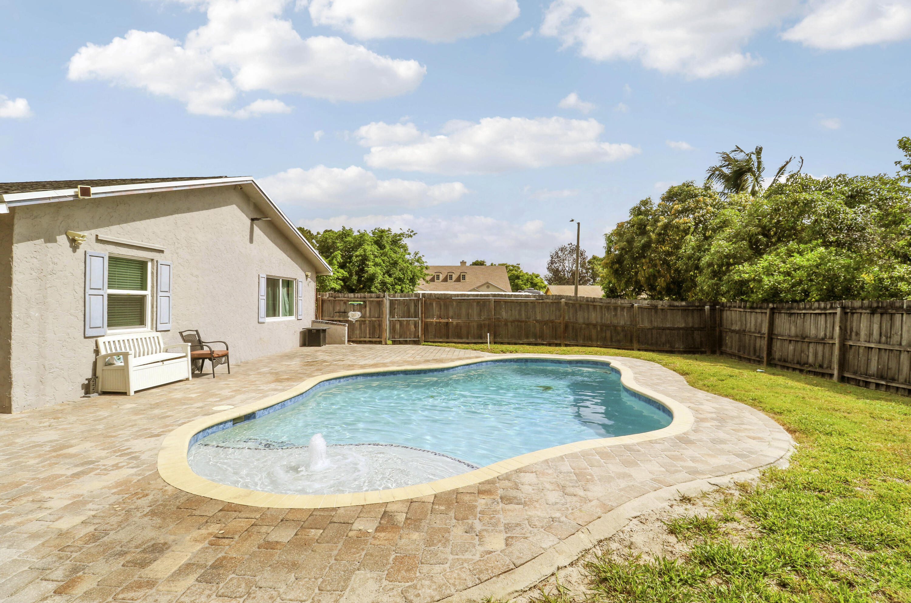 98 Pintail Court