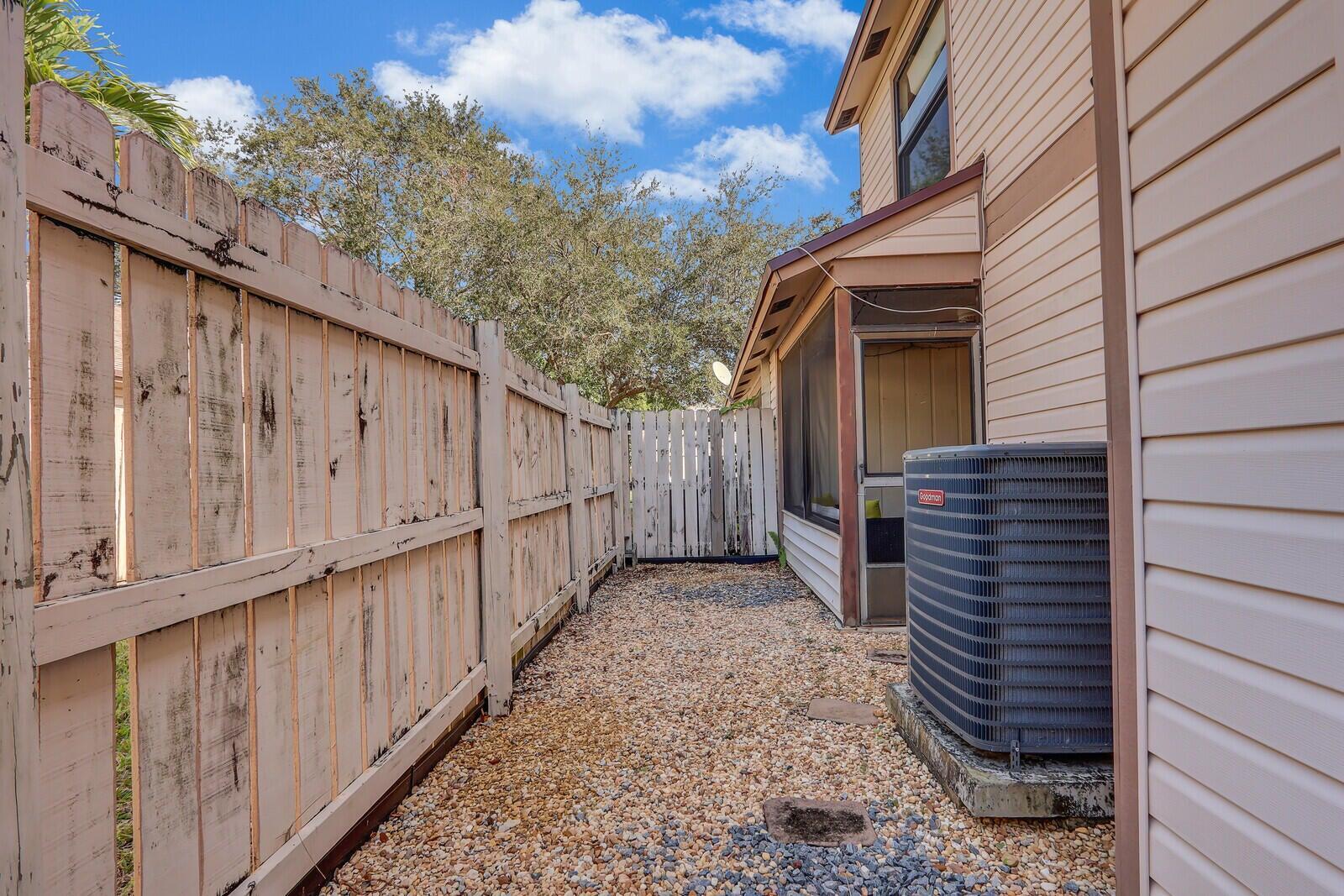 113 Sherwood Circle 25b