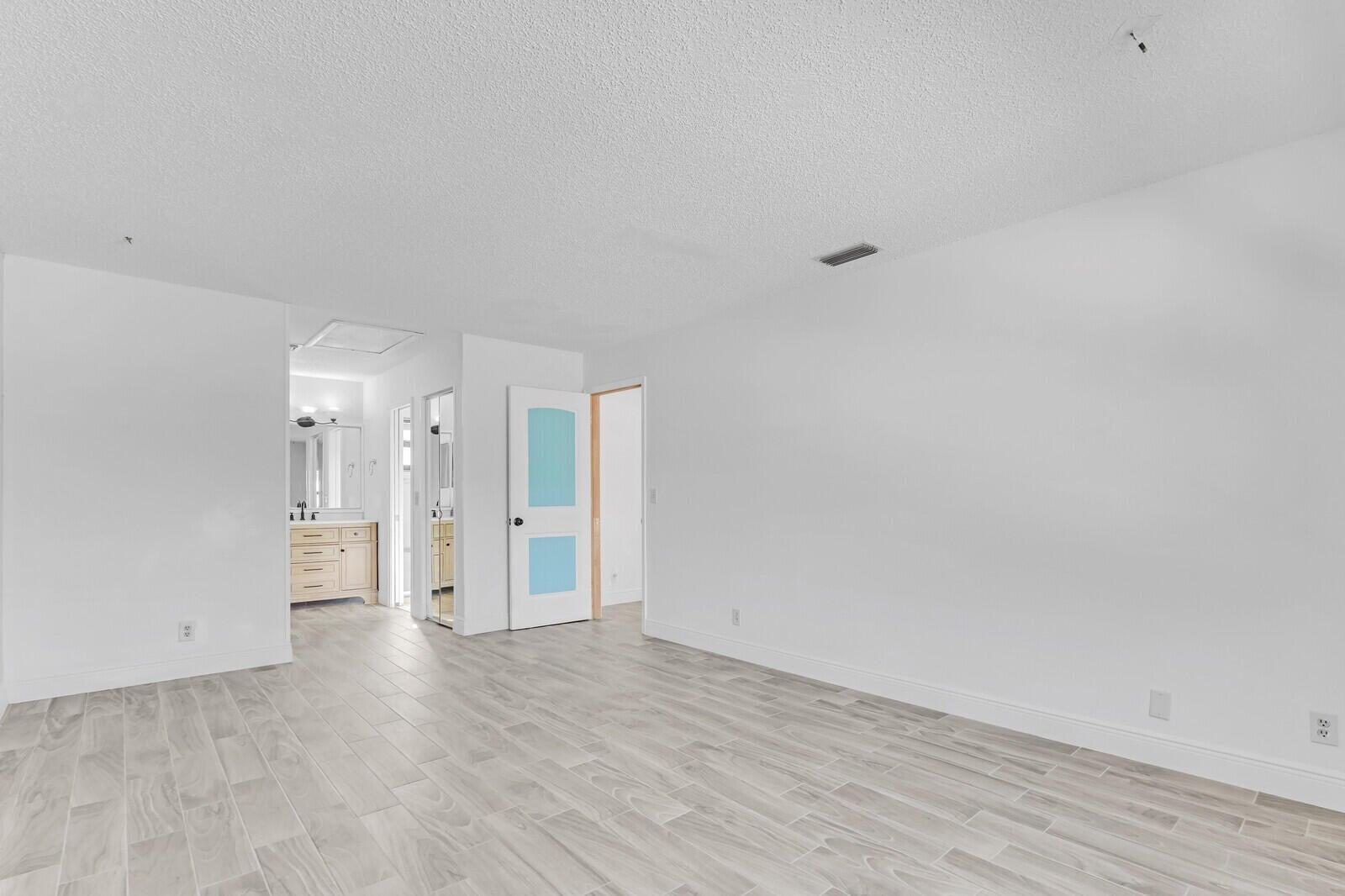 113 Sherwood Circle 25b