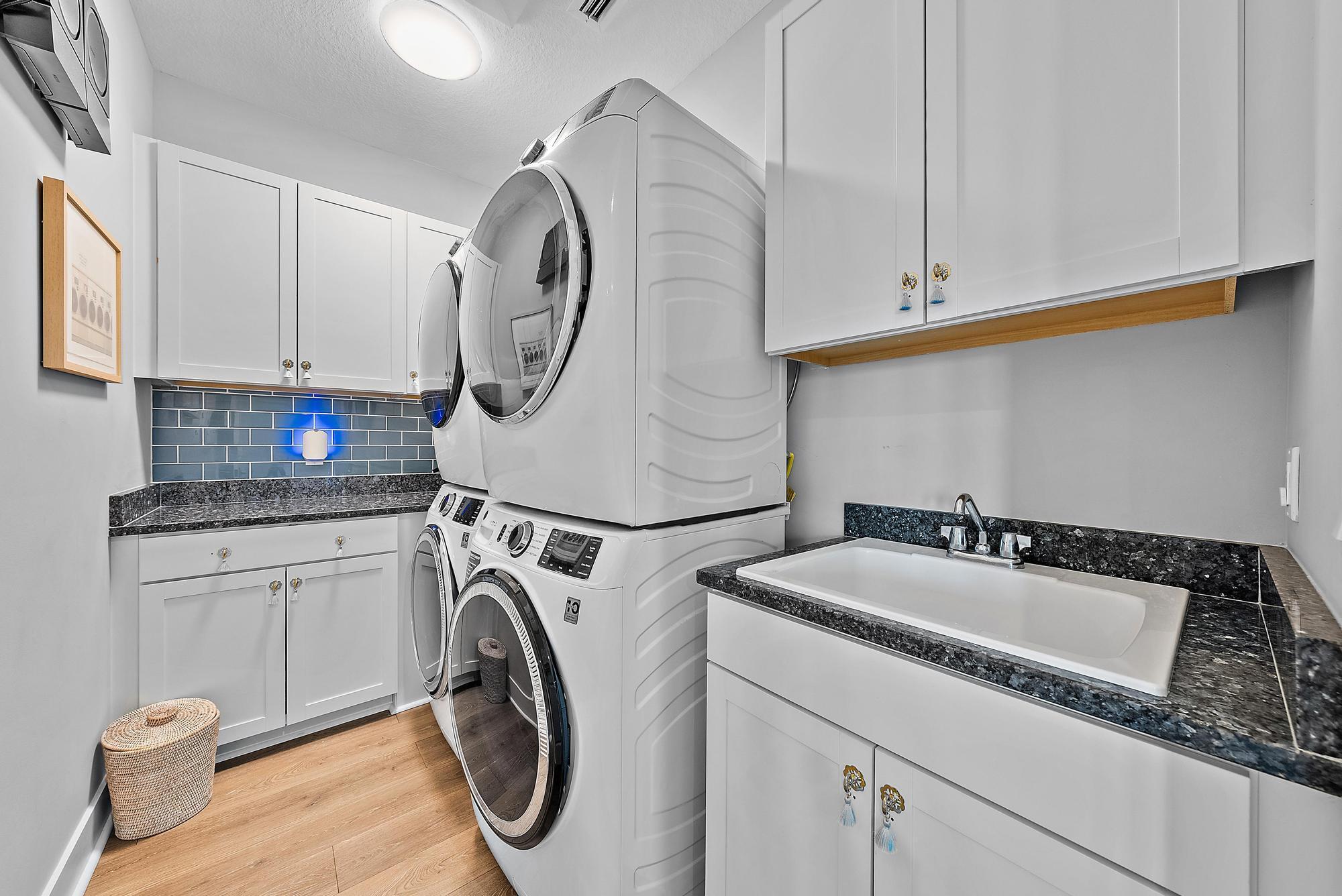 13526 Artisan Circle