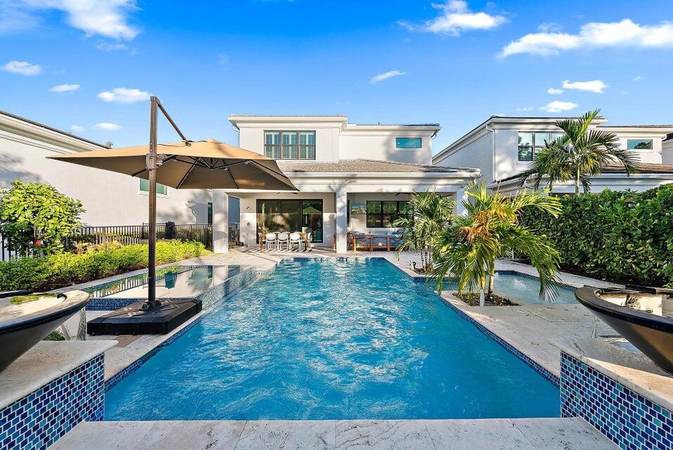 13526 Artisan Circle