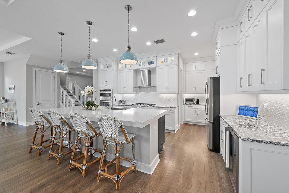 13526 Artisan Circle