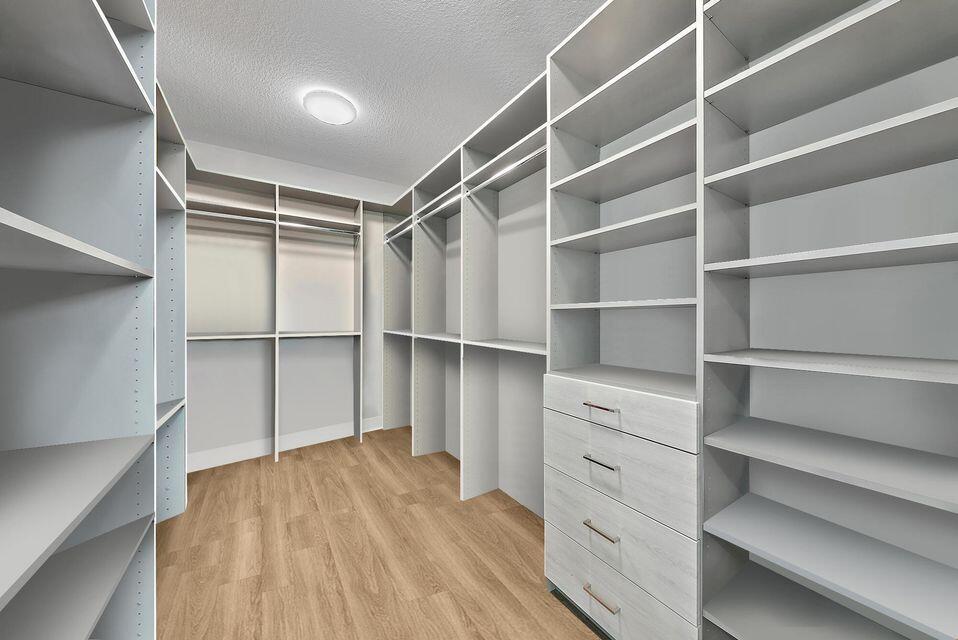 13526 Artisan Circle