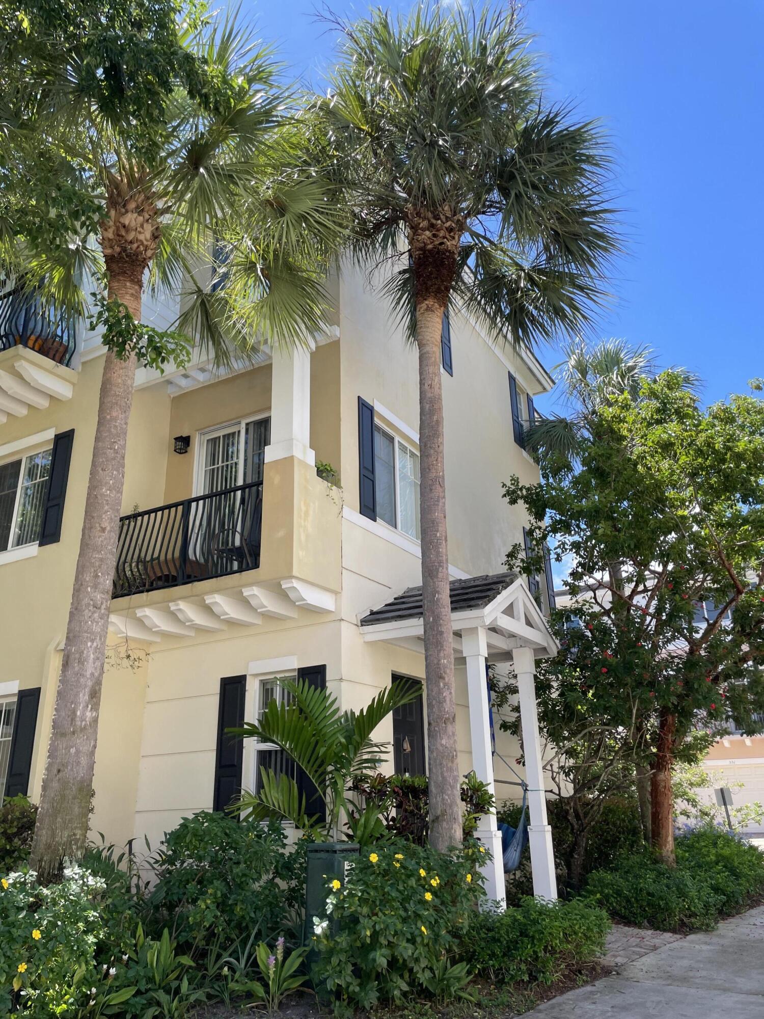 552 NW 39th Circle N