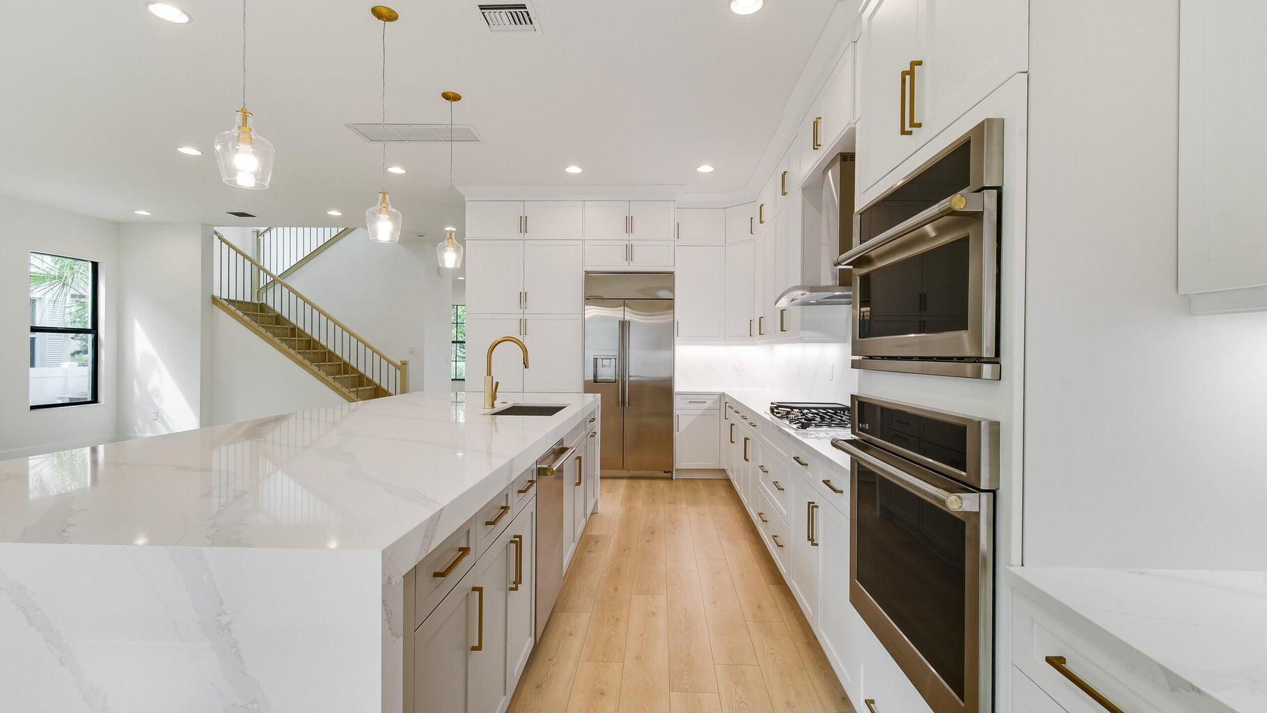 13136 Alton Road