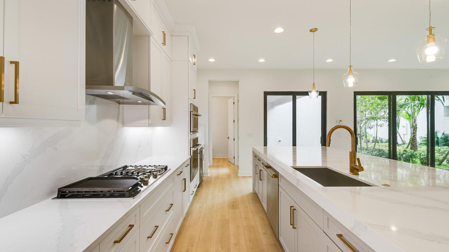 13136 Alton Road