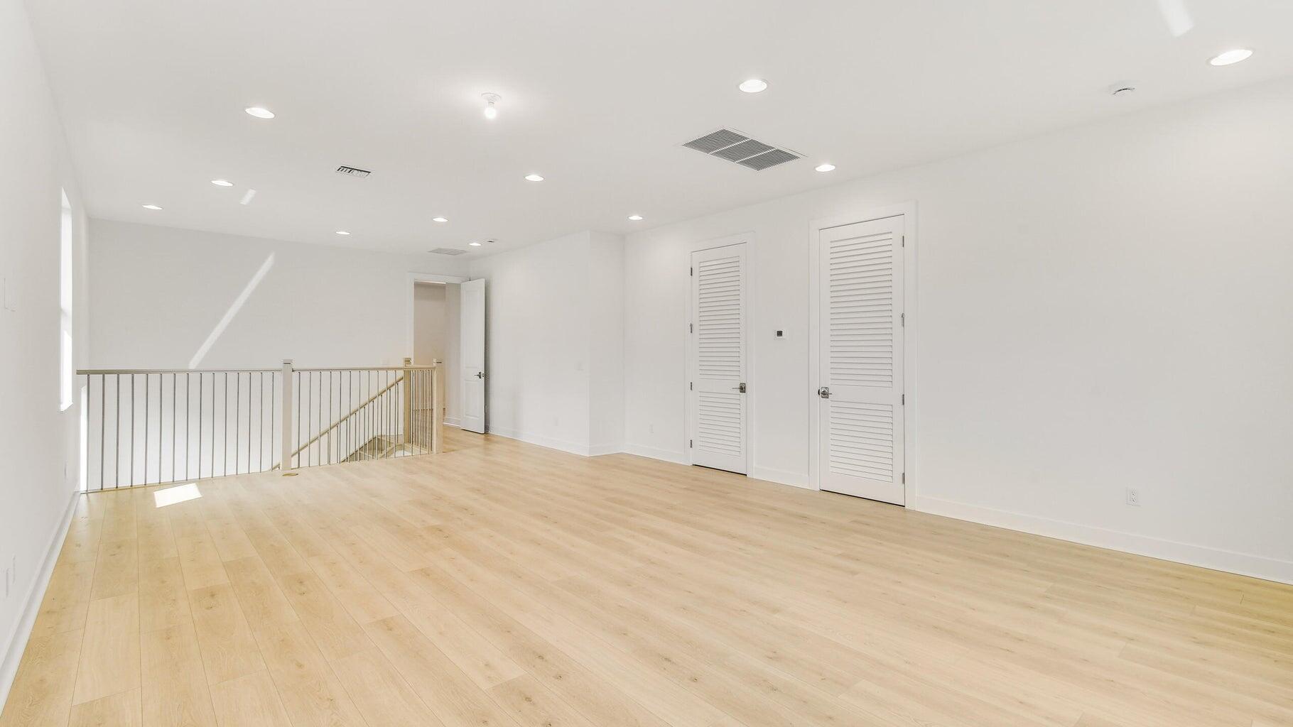 13136 Alton Road