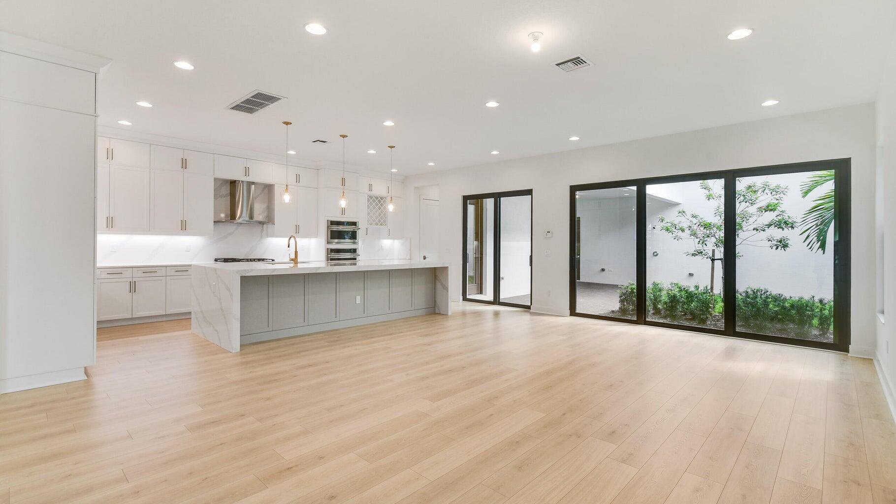 13136 Alton Road