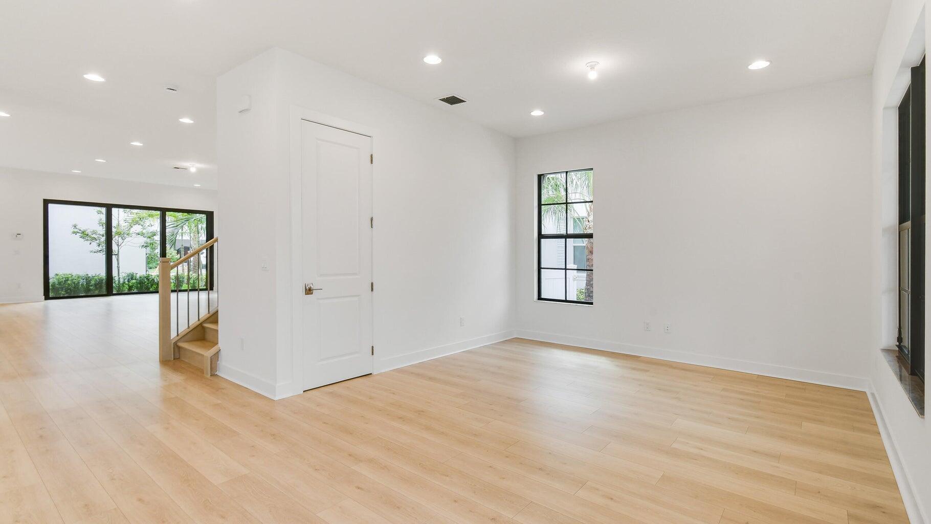 13136 Alton Road