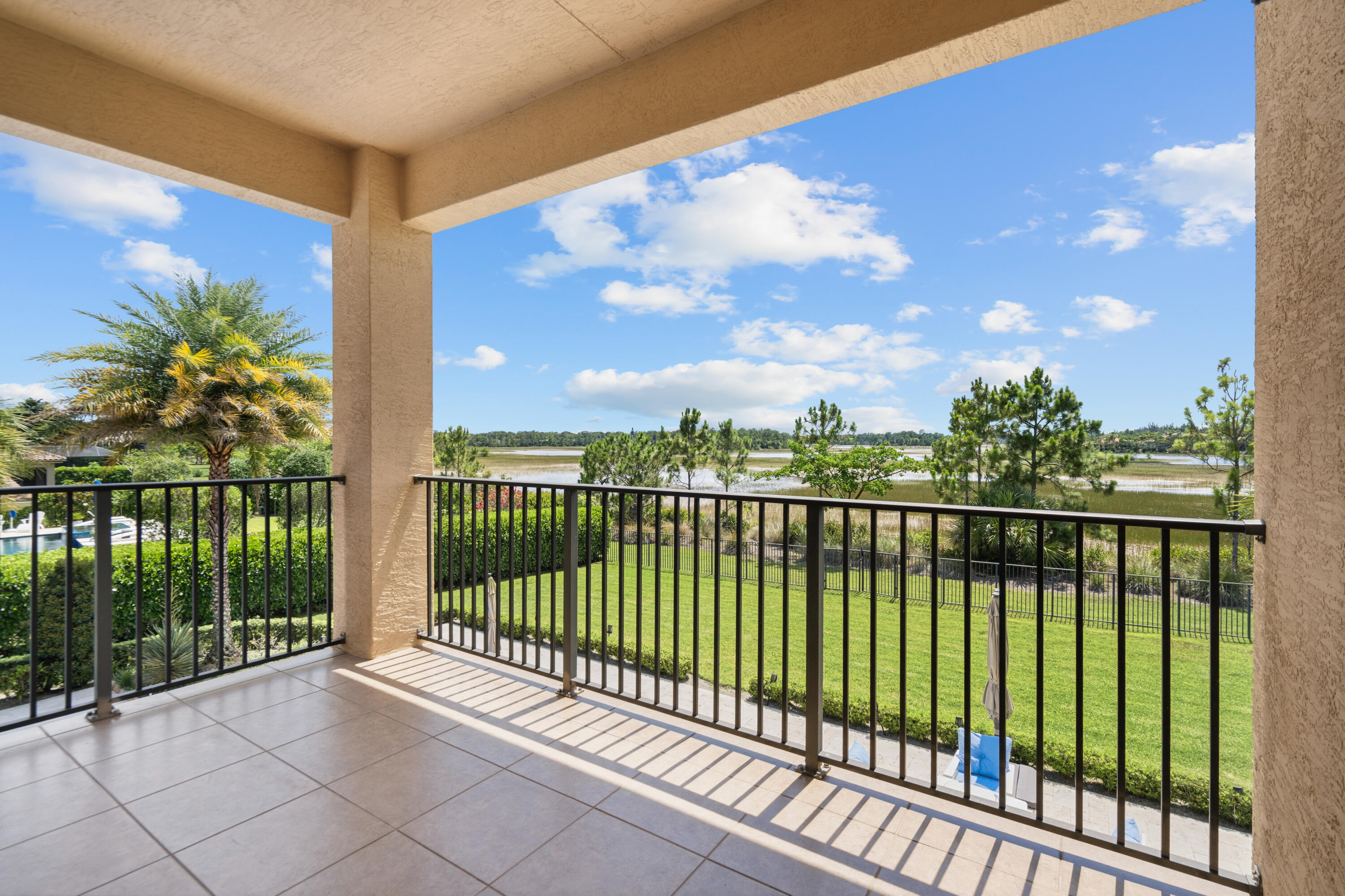 7727 Maywood Crest Drive