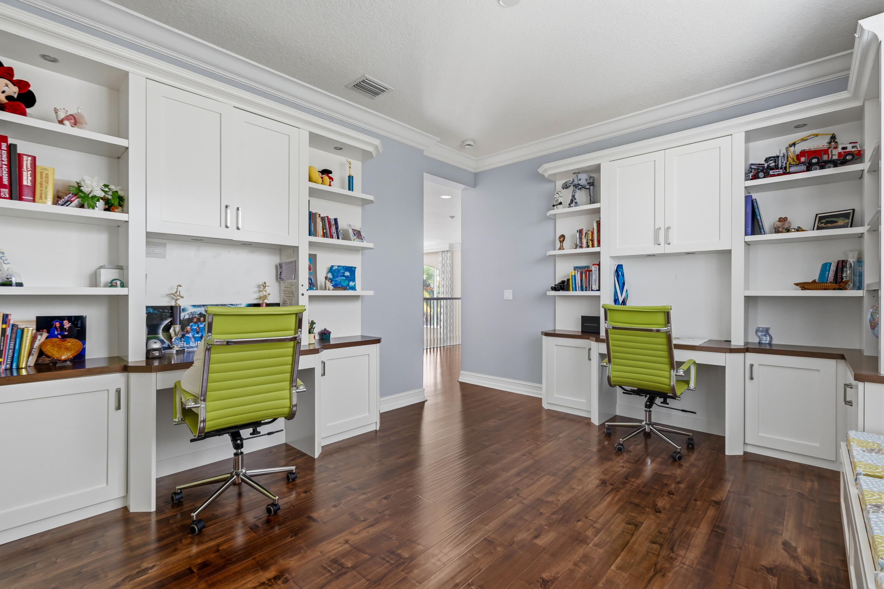 7727 Maywood Crest Drive
