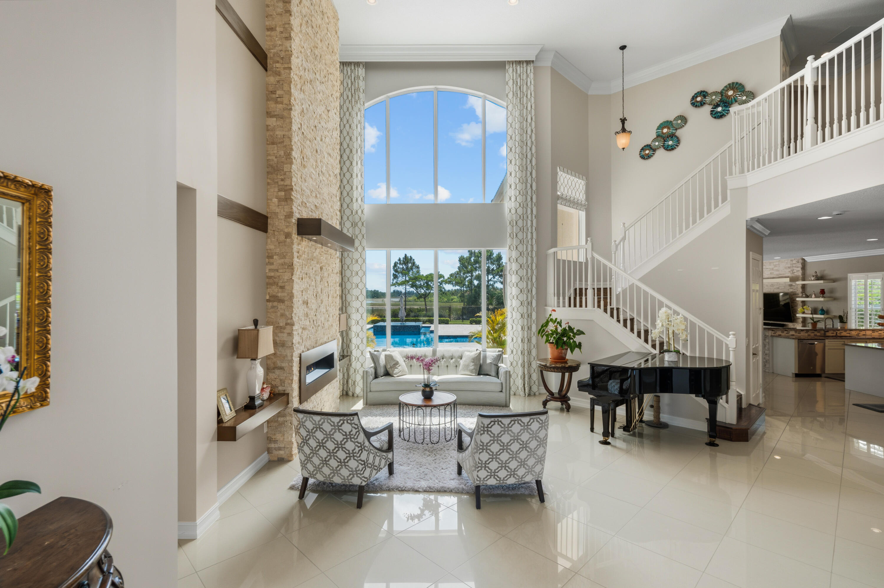 7727 Maywood Crest Drive