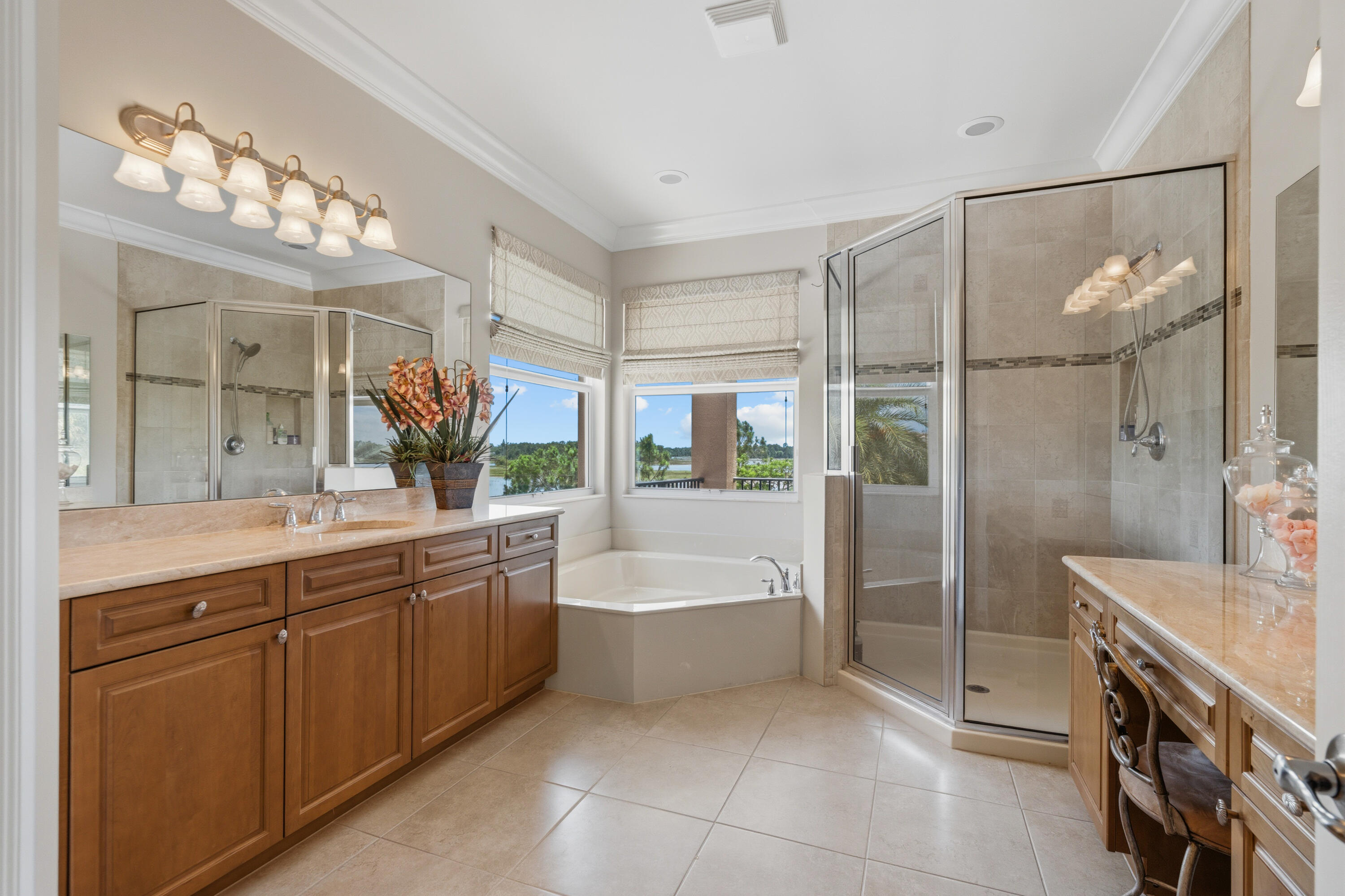 7727 Maywood Crest Drive