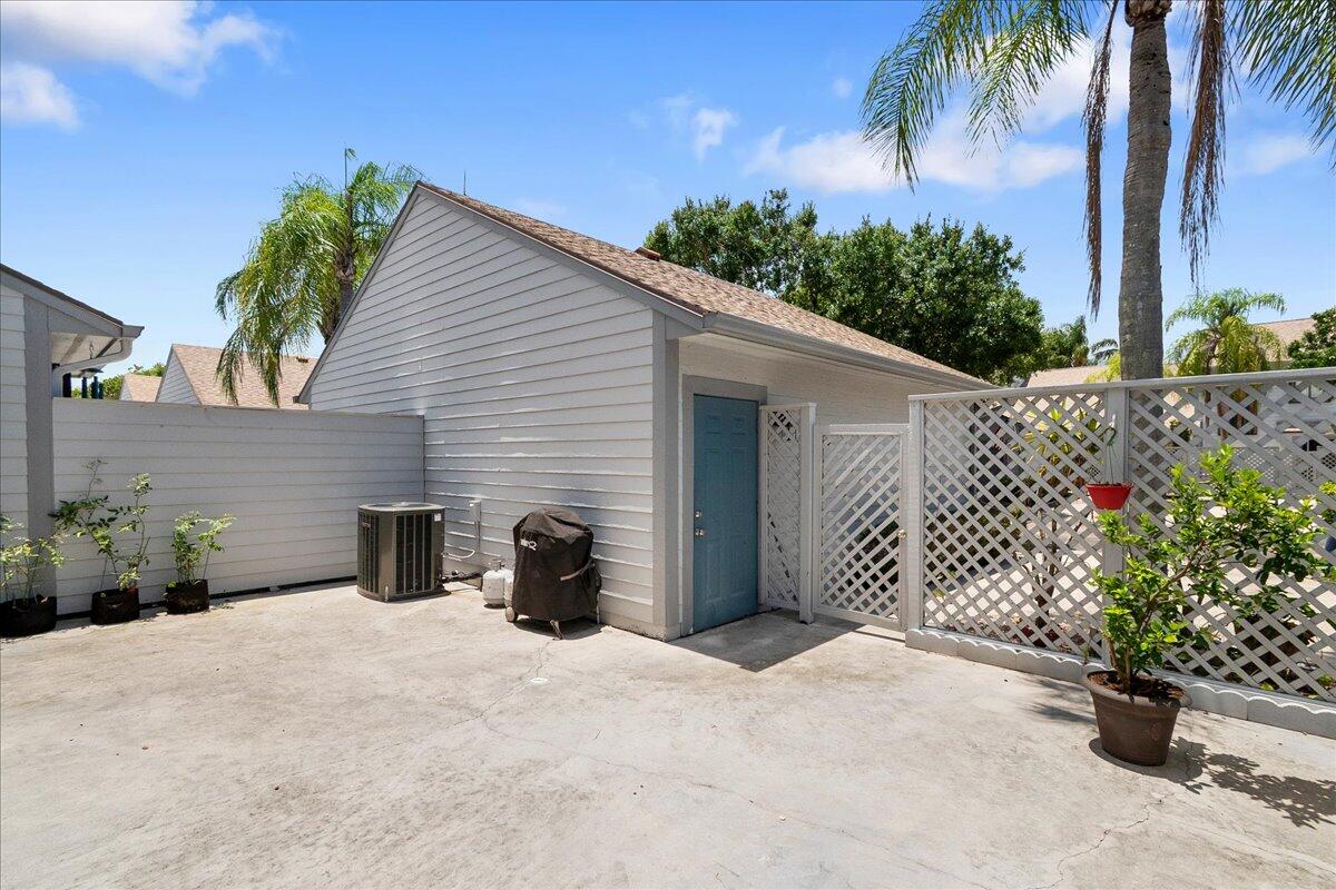 6111 SE Georgetown Place